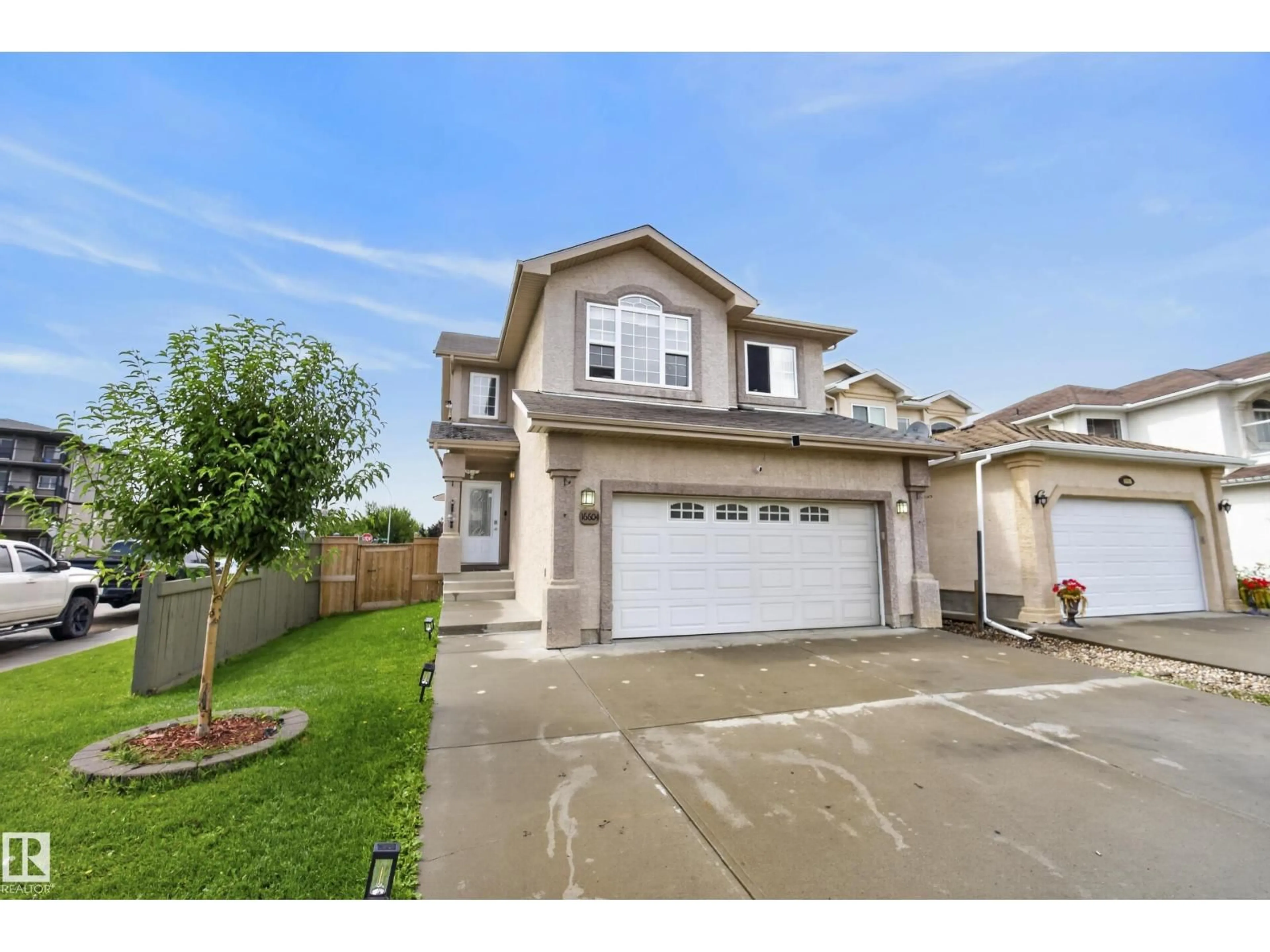 A pic from outside/outdoor area/front of a property/back of a property/a pic from drone, street for NW - 16604 59 ST, Edmonton Alberta T5Y0J2