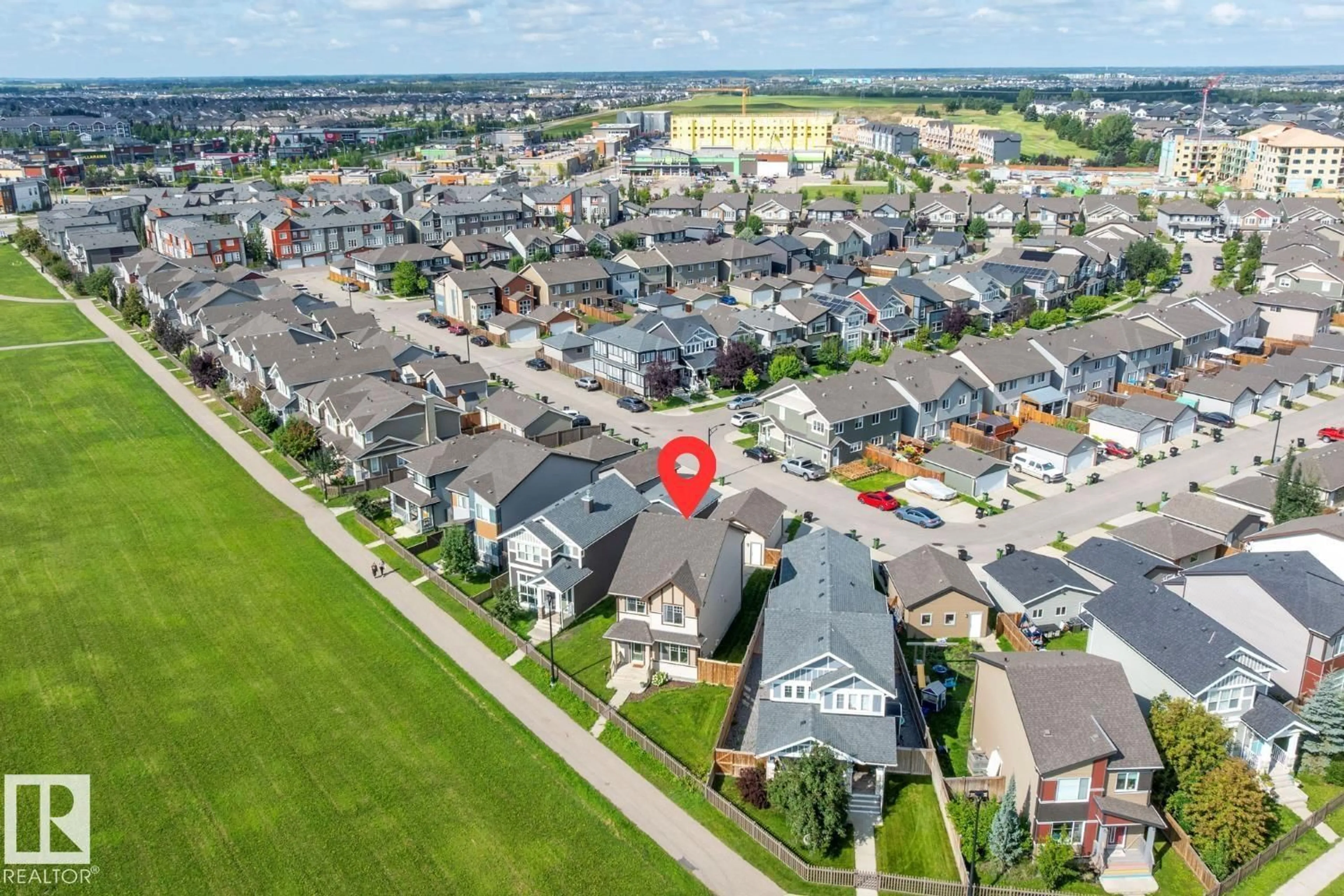A pic from outside/outdoor area/front of a property/back of a property/a pic from drone, street for 4037 PROWSE LN, Edmonton Alberta T6W2V4