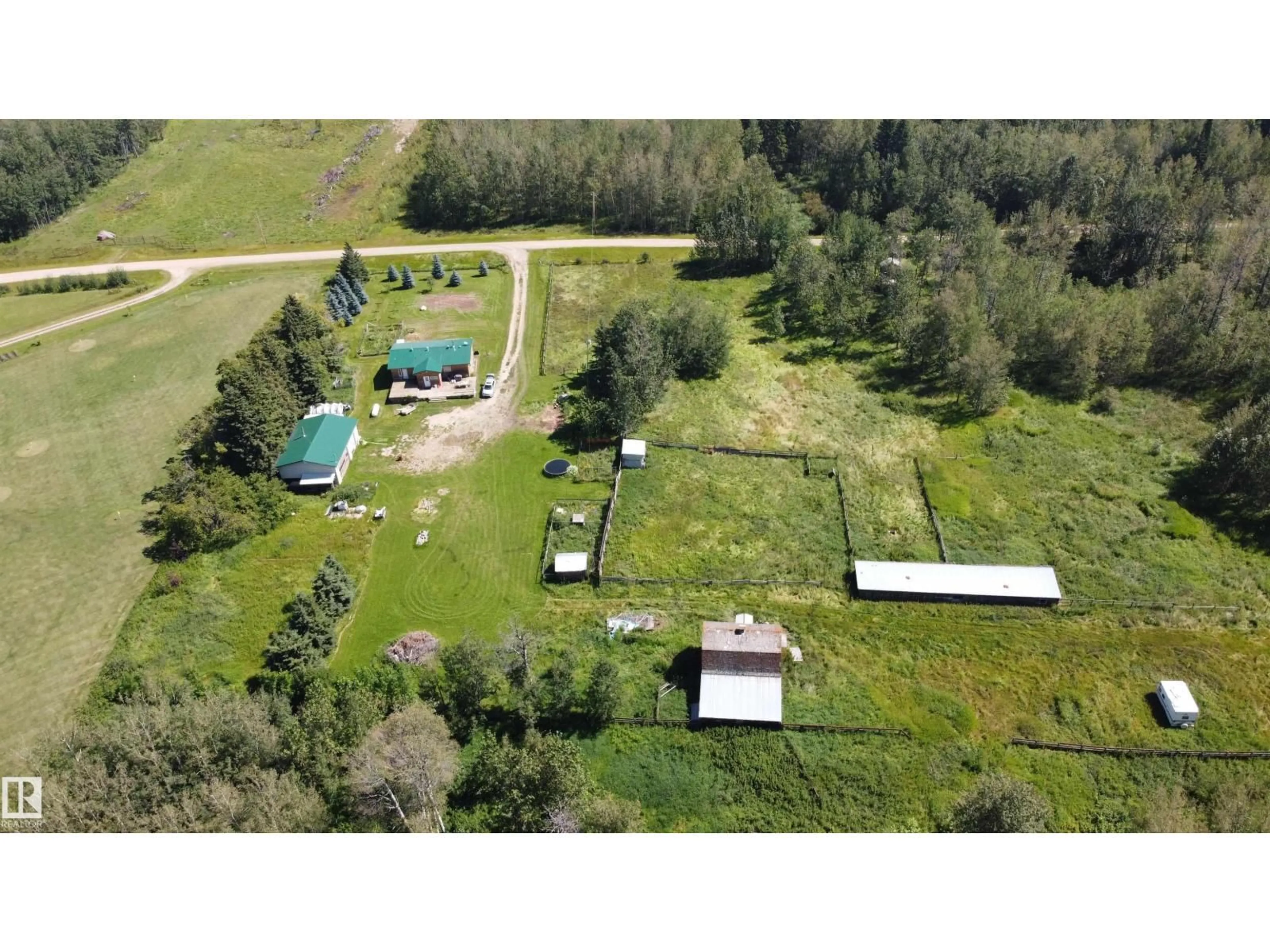A pic from outside/outdoor area/front of a property/back of a property/a pic from drone, unknown for 49480 RGE RD 41, Rural Leduc County Alberta T0C2T0
