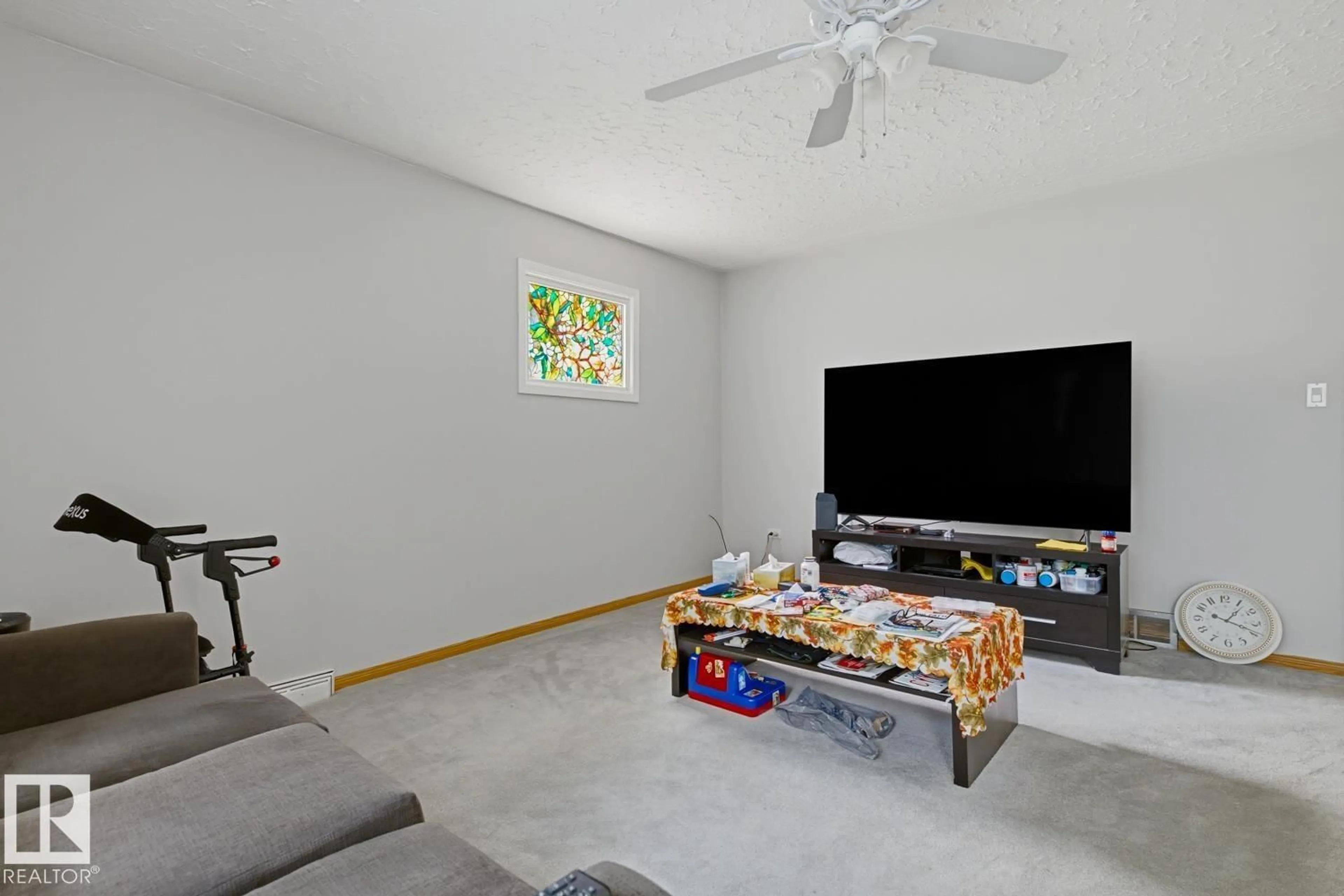 A pic of a room for 9716 162 ST, Edmonton Alberta T5P2K9