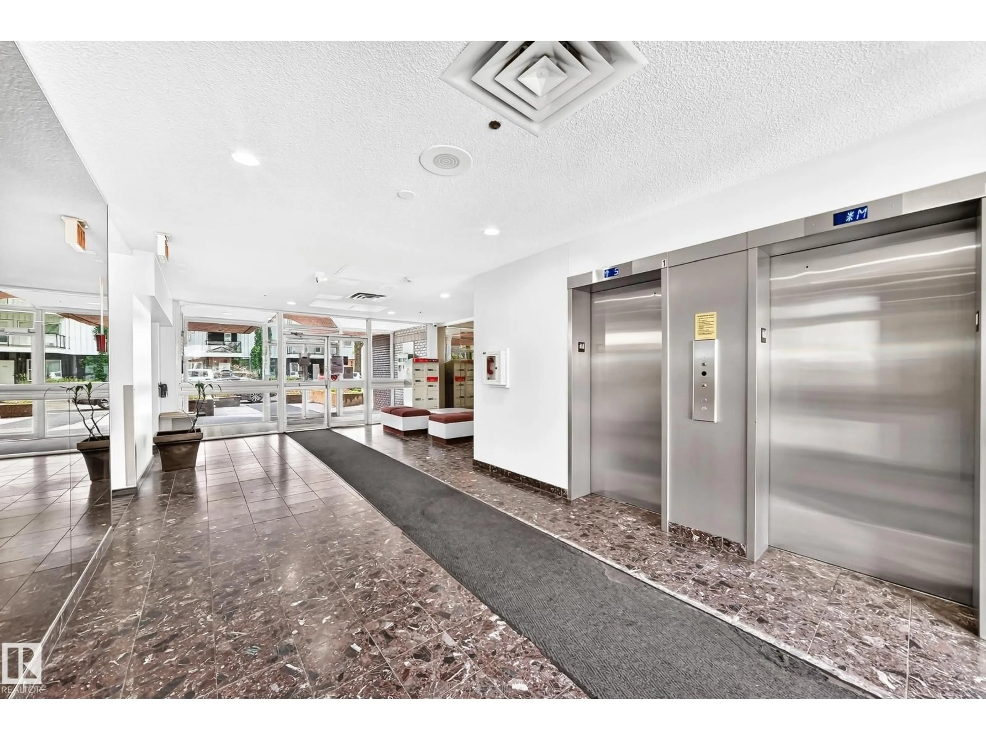 Indoor foyer for 706 - 11211 85 ST NW, Edmonton Alberta T5B4T7