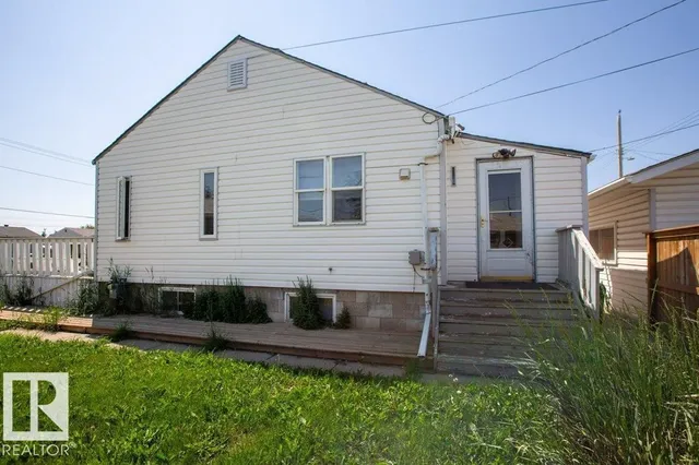 7812 128 AV, Edmonton 2