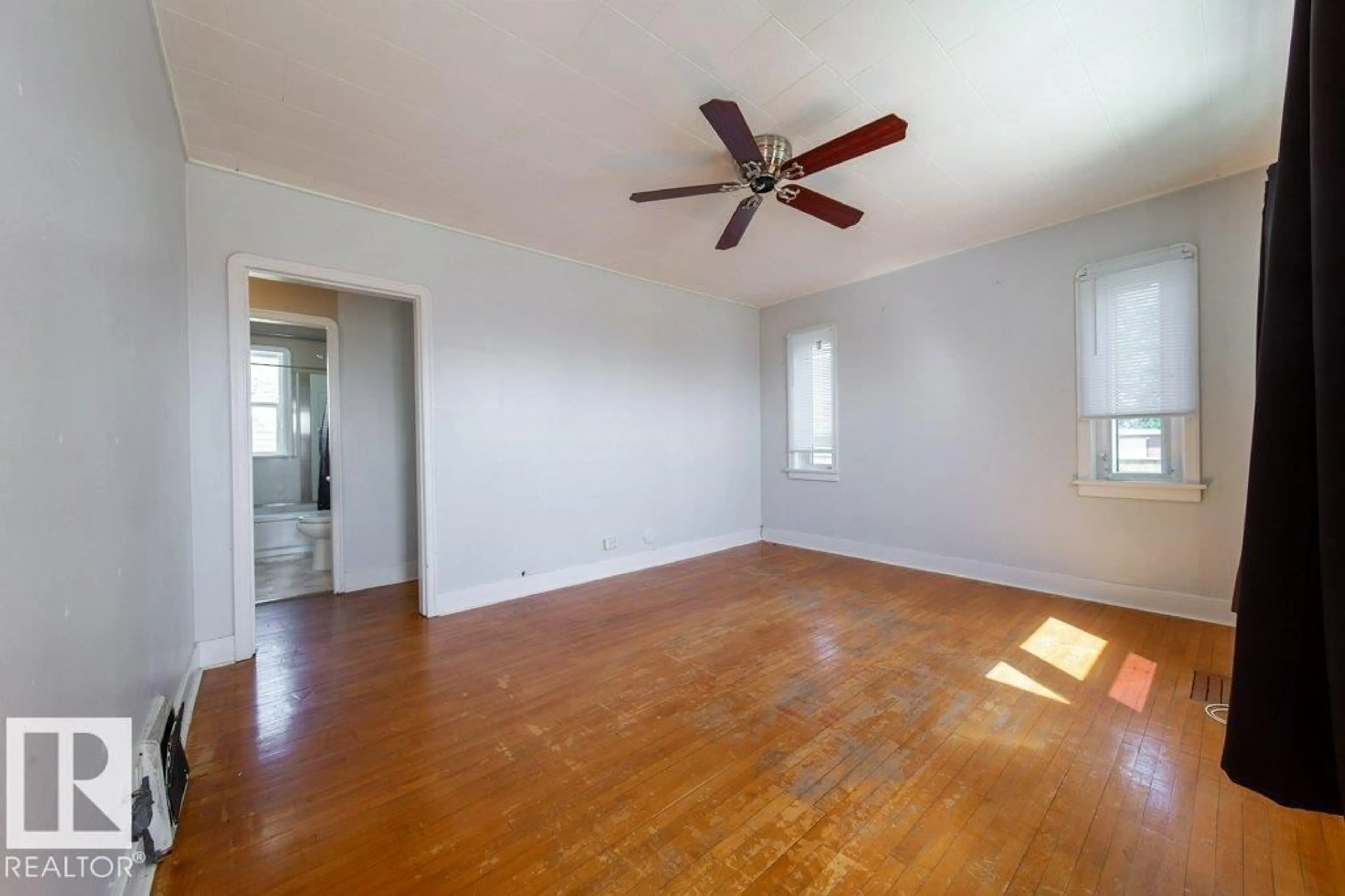 A pic of a room for 7812 128 AV, Edmonton Alberta T5C1T7