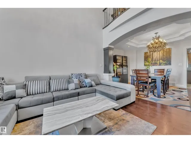 10915 175 AV, Edmonton 5