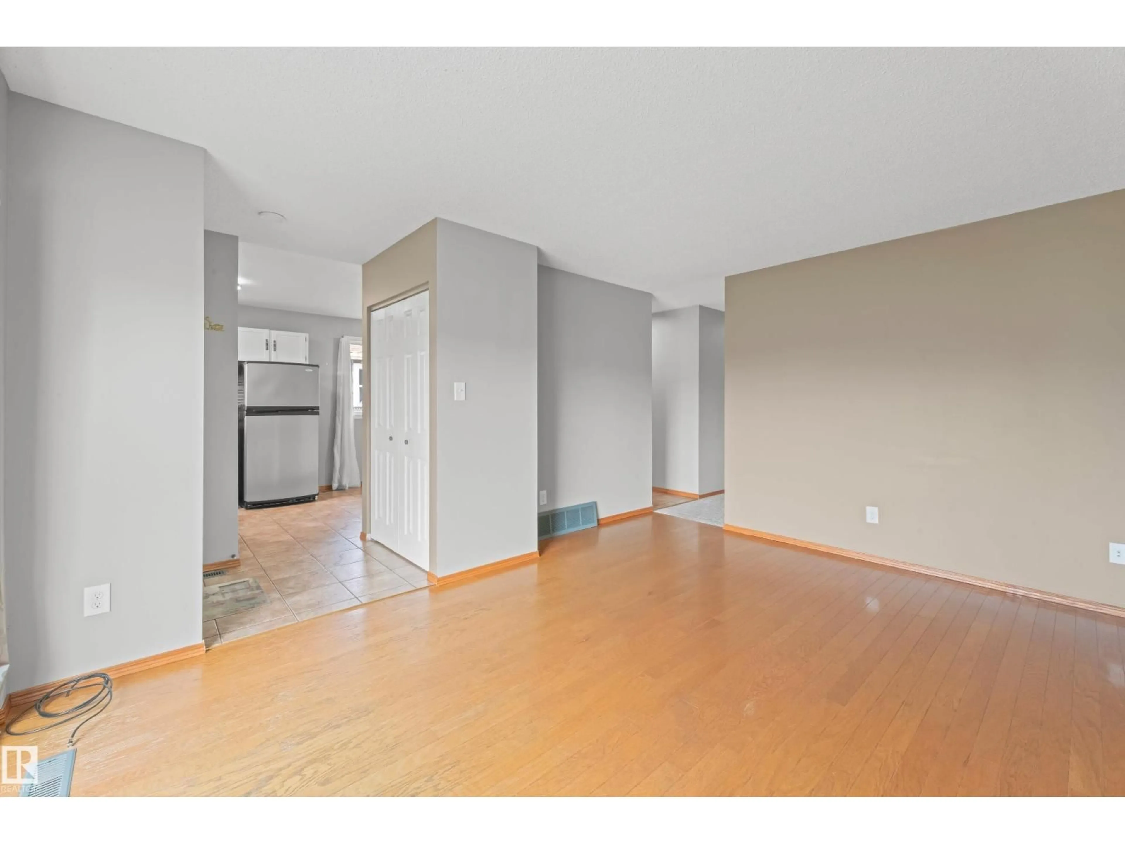 A pic of a room for 14538 37 ST, Edmonton Alberta T5Y2K2