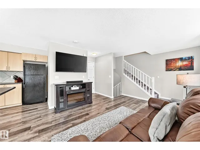 11 - 46 CLOVER BAR LN, Sherwood Park 3