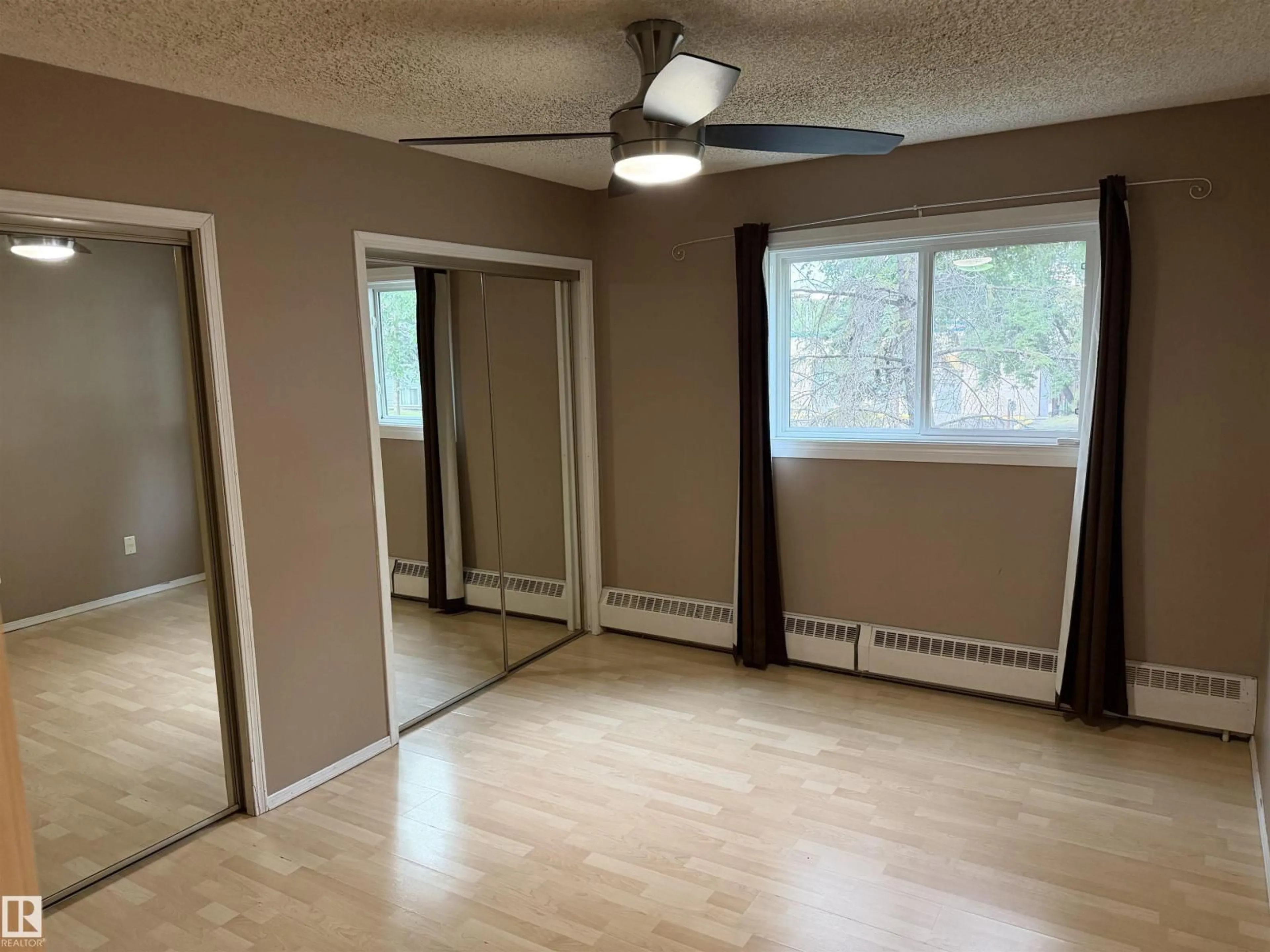 A pic of a room for #203 - 11807 101 ST, Edmonton Alberta T5G2B6