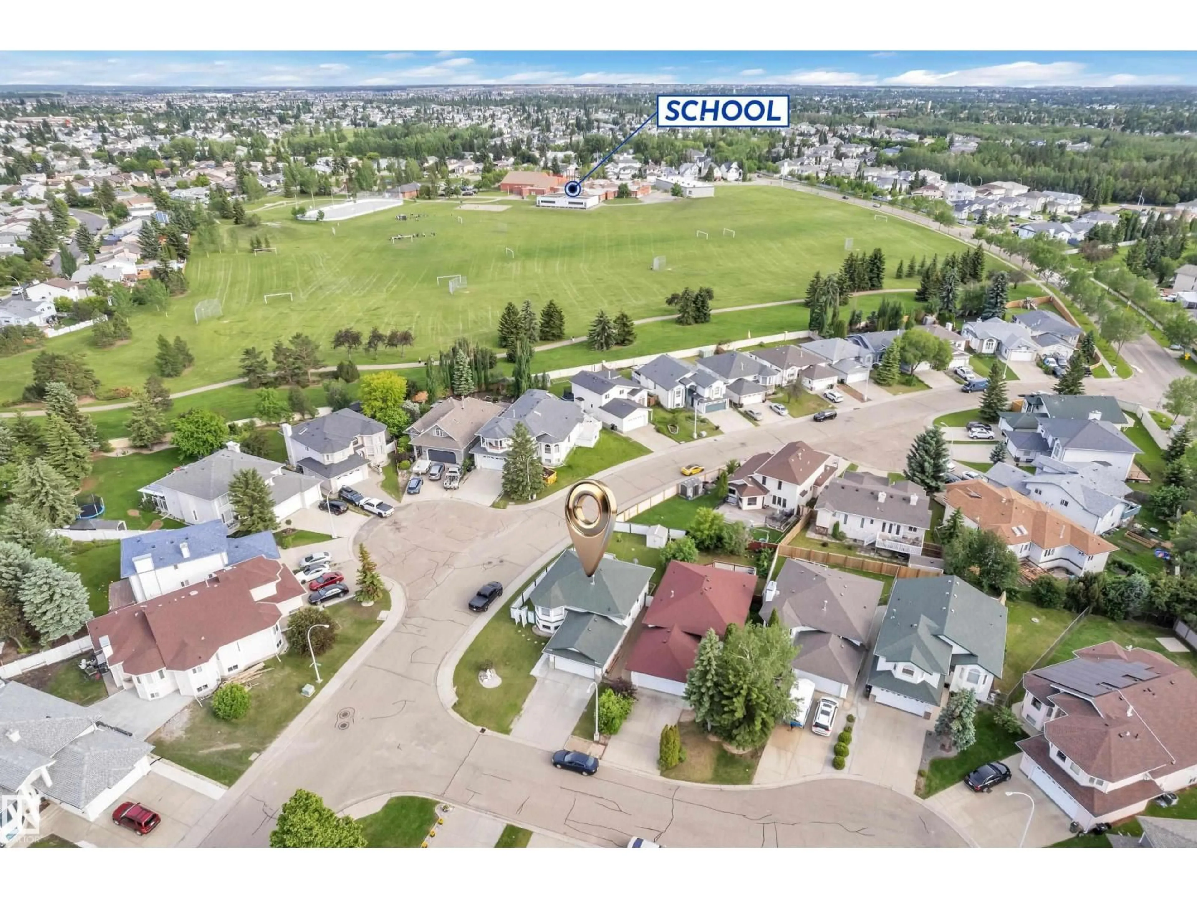 A pic from outside/outdoor area/front of a property/back of a property/a pic from drone, street for 916 JORDAN CR, Edmonton Alberta T6L6X5