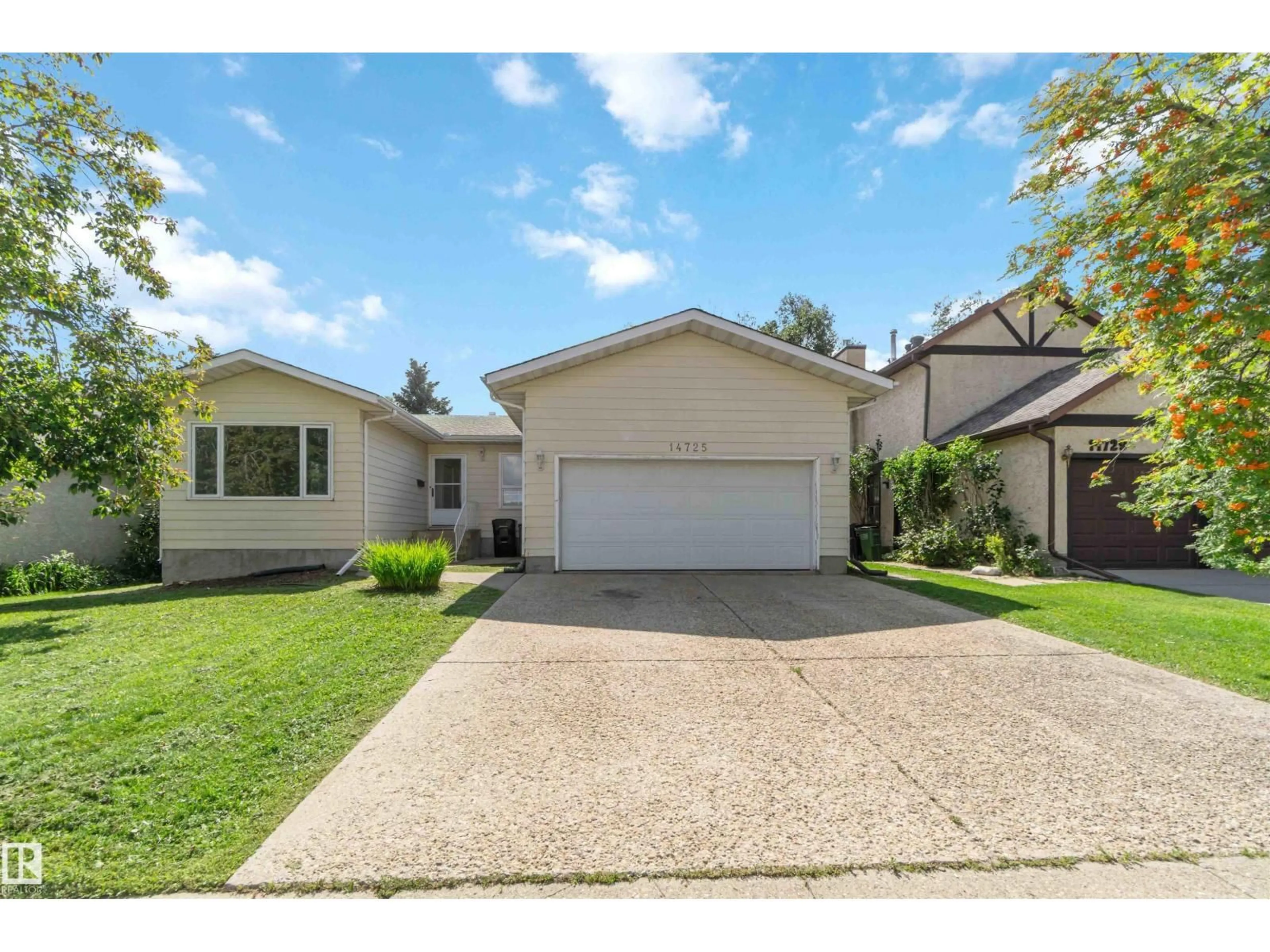 Home with vinyl exterior material, street for 14725 43A AV AV, Edmonton Alberta T6H5T8
