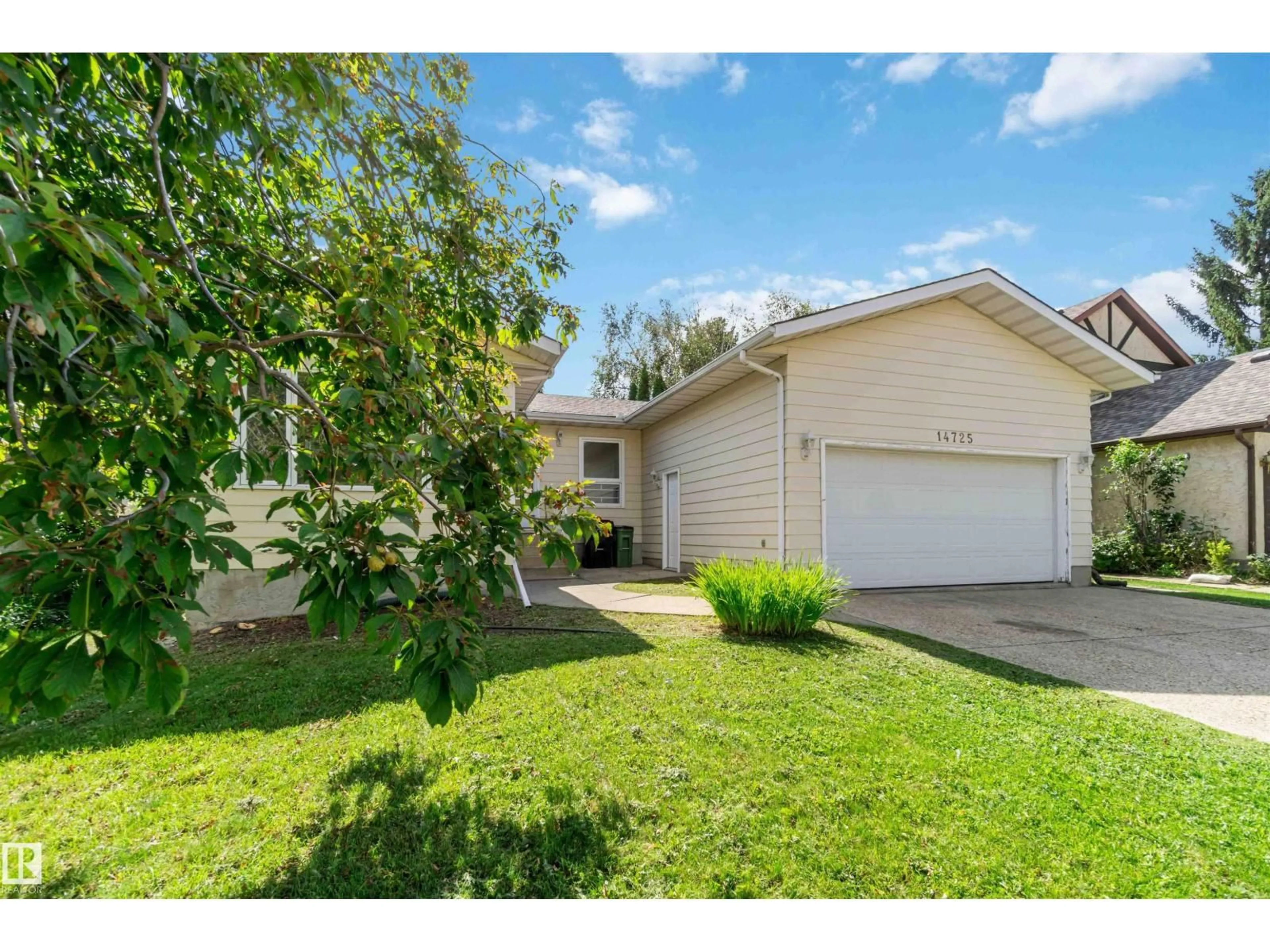 A pic from outside/outdoor area/front of a property/back of a property/a pic from drone, street for 14725 43A AV AV, Edmonton Alberta T6H5T8