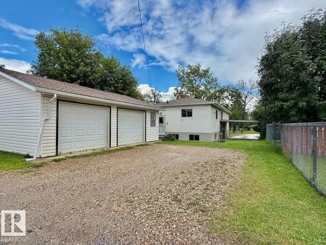 5044 49 ST, Drayton Valley 4