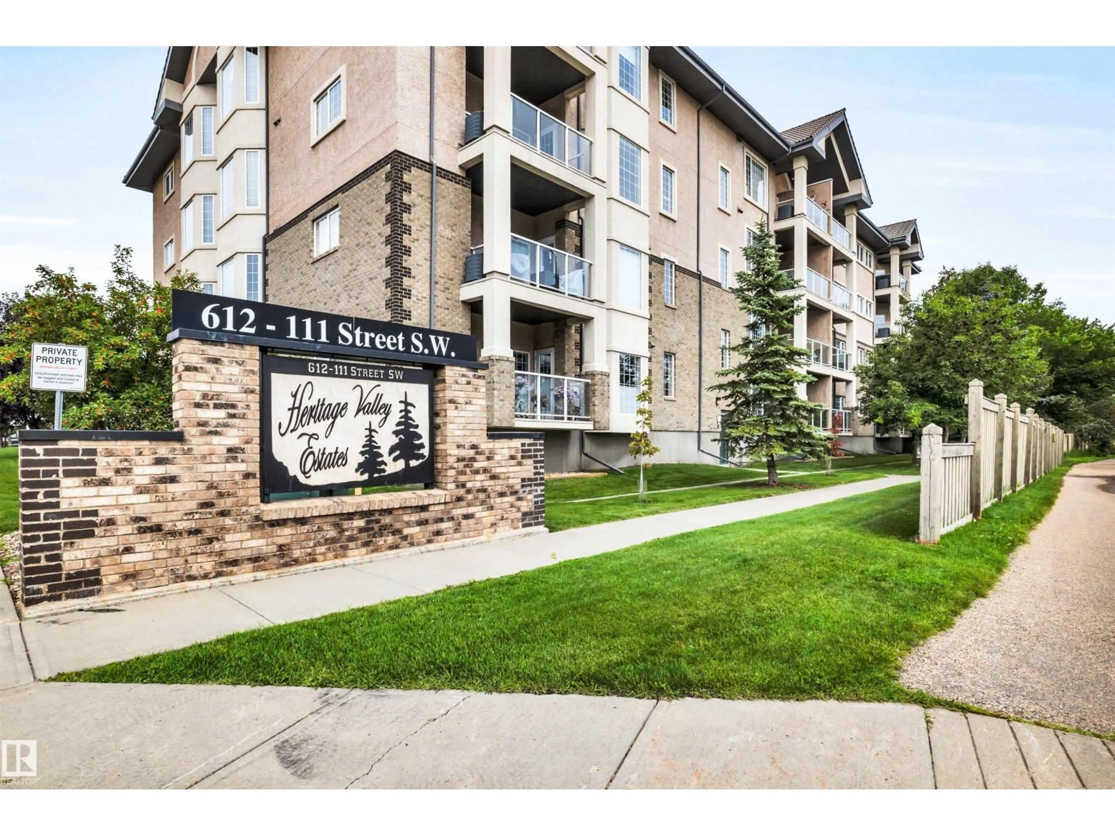 Indoor entryway for #104 - 612 111 ST, Edmonton Alberta T6W1R9