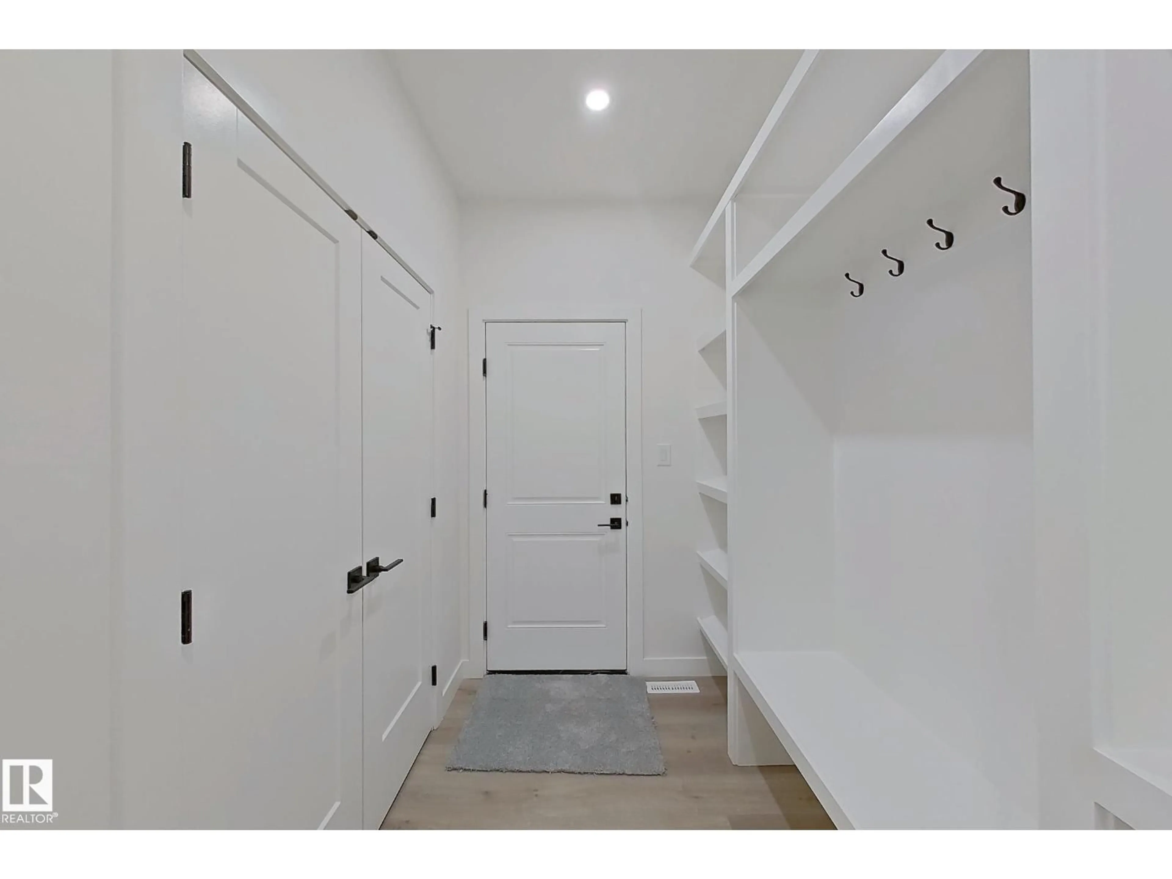 Storage room or clothes room or walk-in closet for 3158 MAGPIE WY, Edmonton Alberta T5S0V4