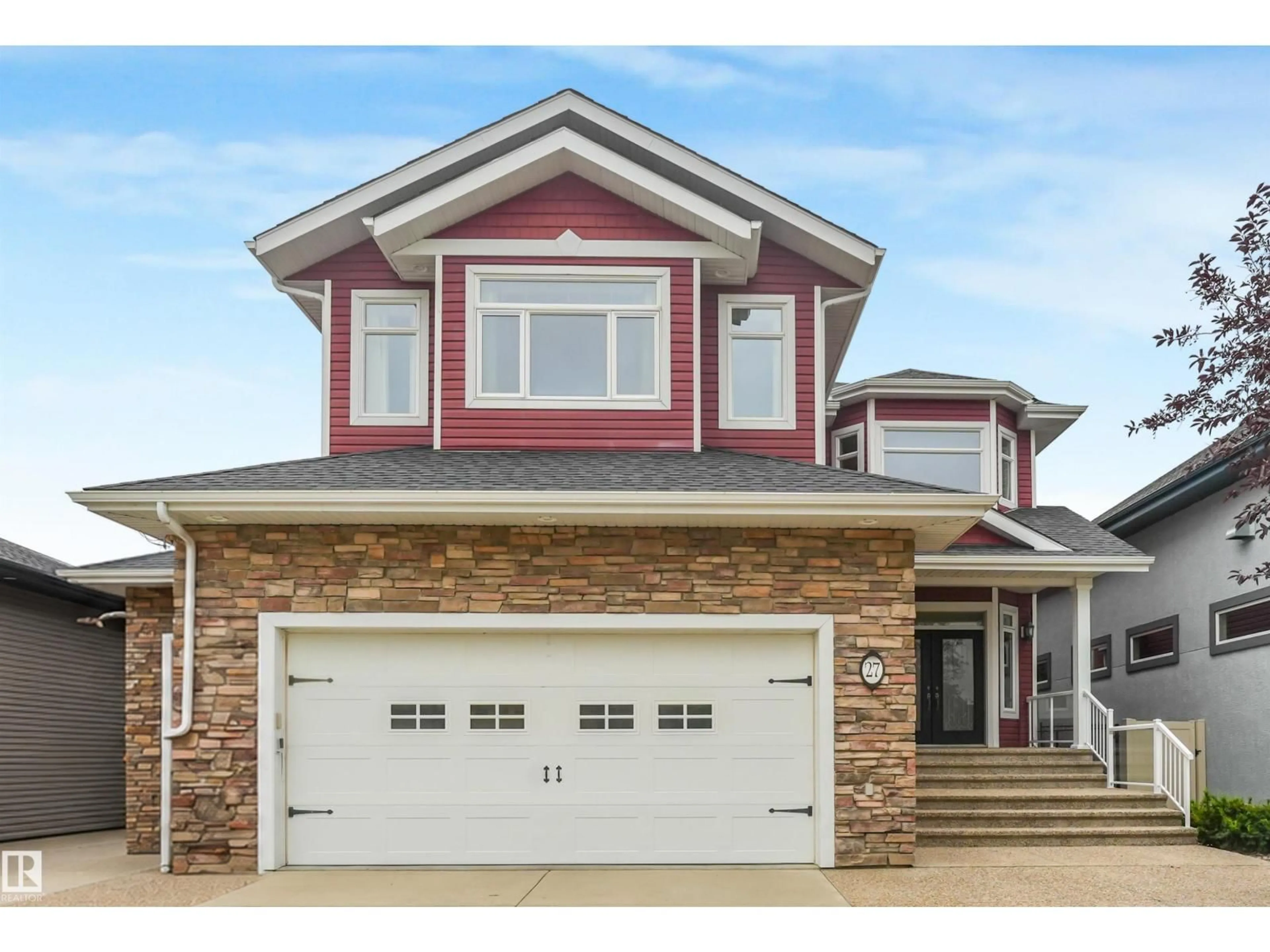 Home with vinyl exterior material, street for 27 KINGDOM PL, Leduc Alberta T9E0J2