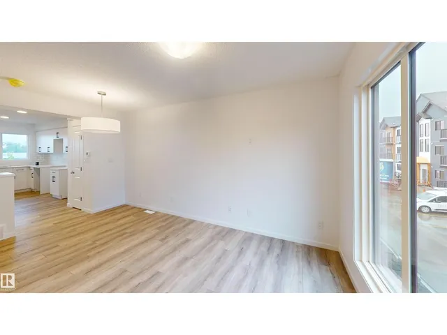 #5 - 29 AIRPORT RD, Edmonton 4
