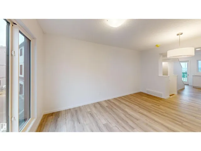 #5 - 29 AIRPORT RD, Edmonton 5