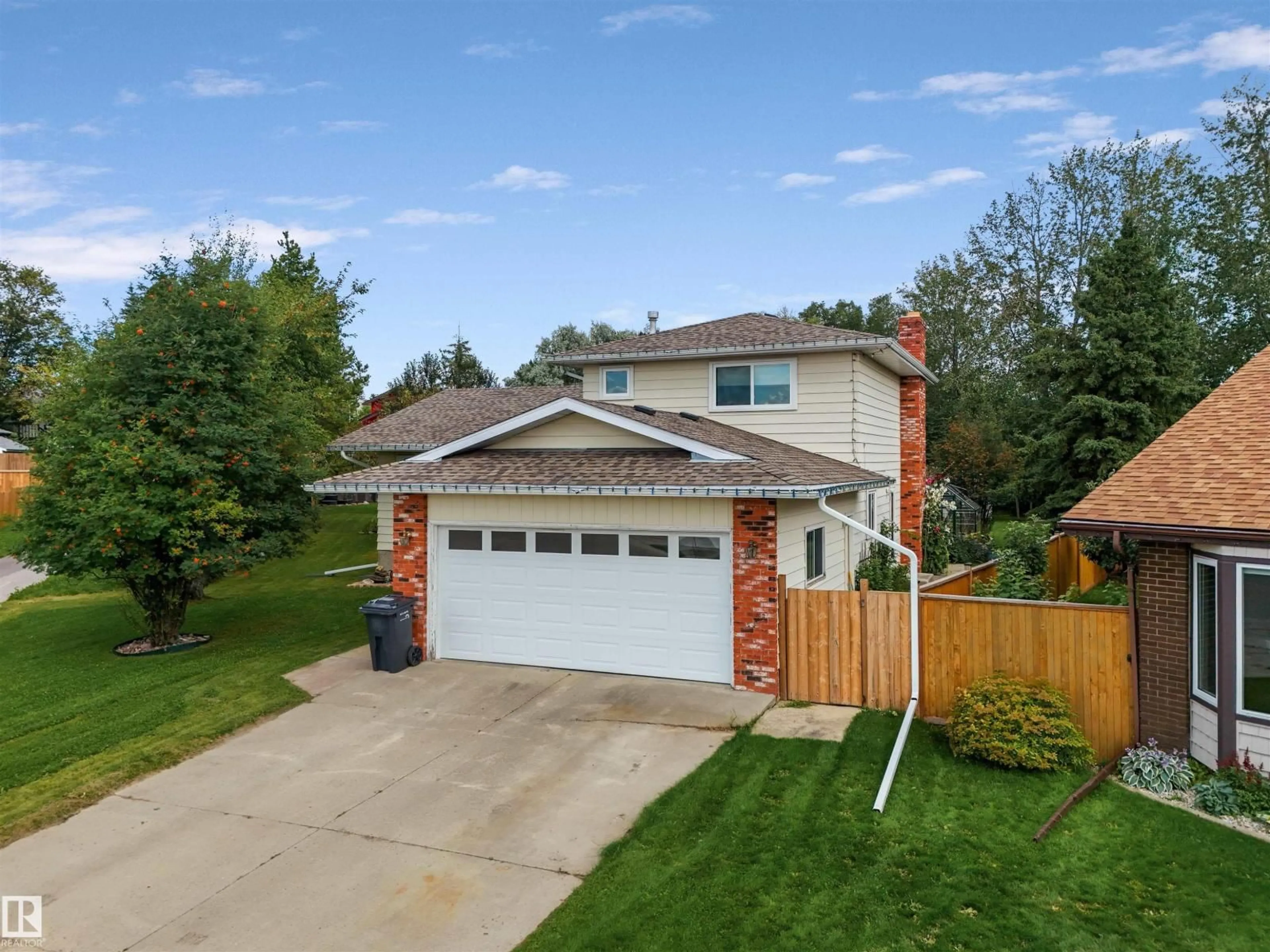 A pic from outside/outdoor area/front of a property/back of a property/a pic from drone, street for 5403 43 AV, Drayton Valley Alberta T7A1K5