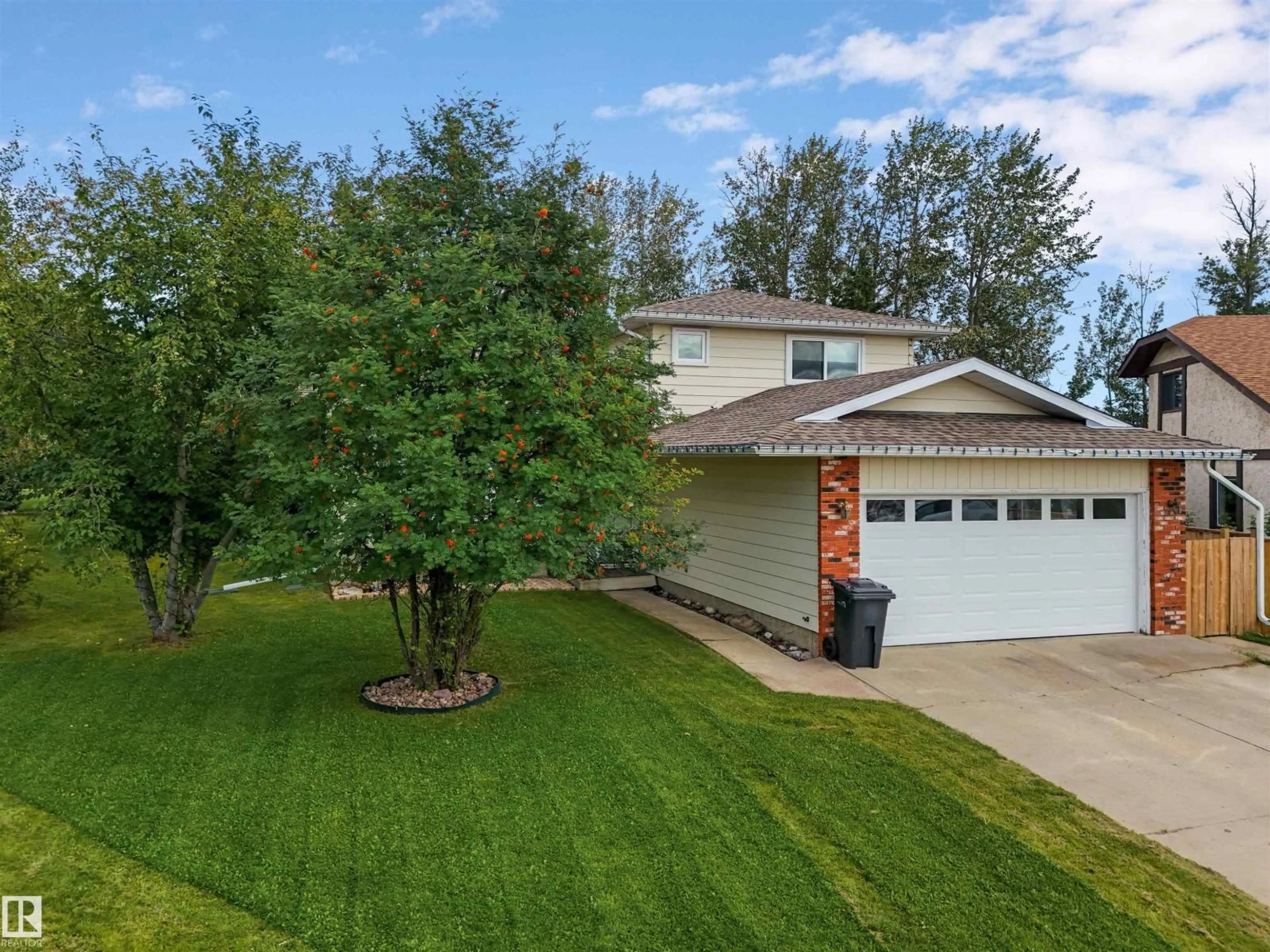 A pic from outside/outdoor area/front of a property/back of a property/a pic from drone, street for 5403 43 AV, Drayton Valley Alberta T7A1K5