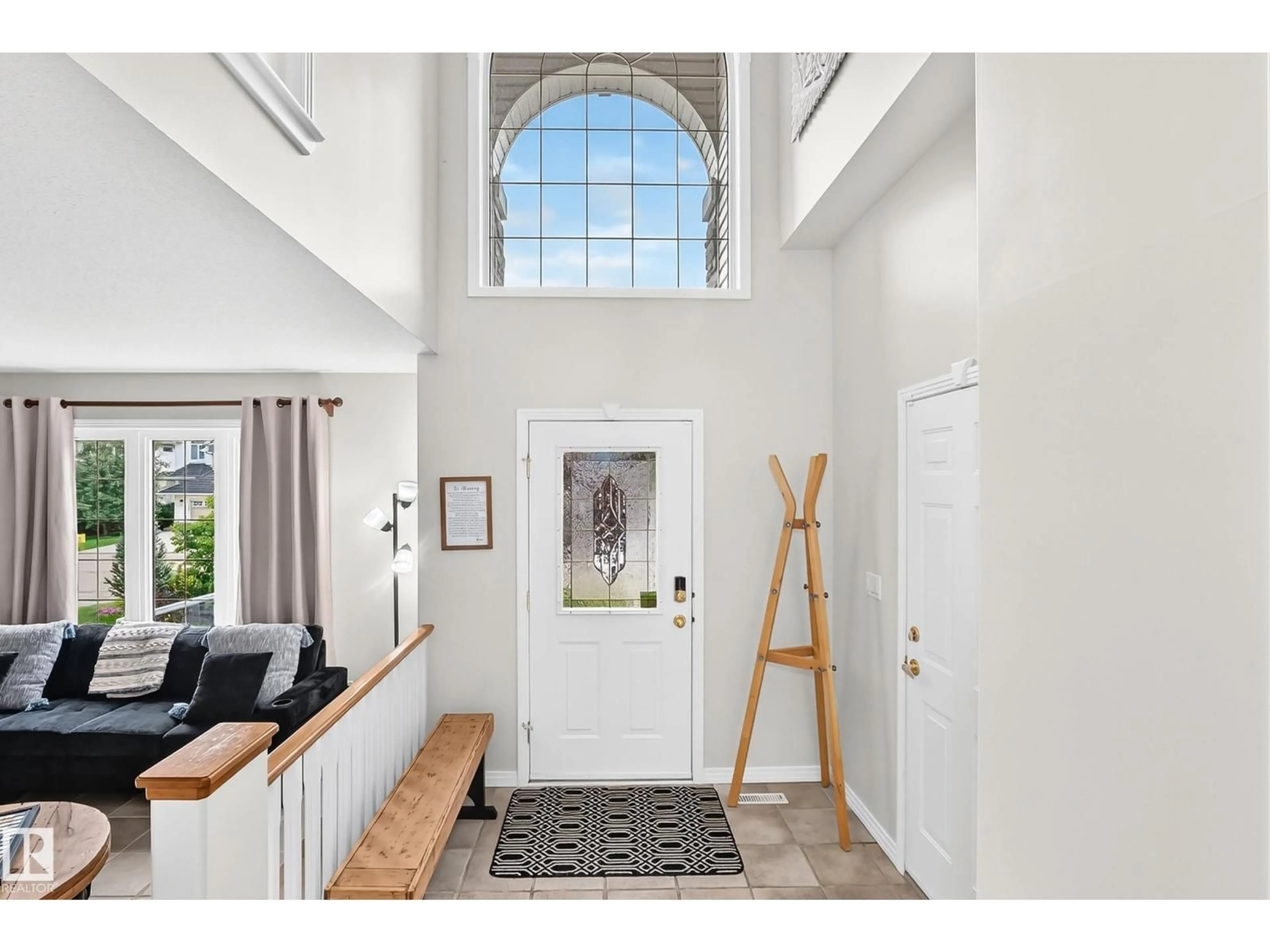 Indoor entryway for HB - 28 NOTTINGHAM, Sherwood Park Alberta T8A5Z8