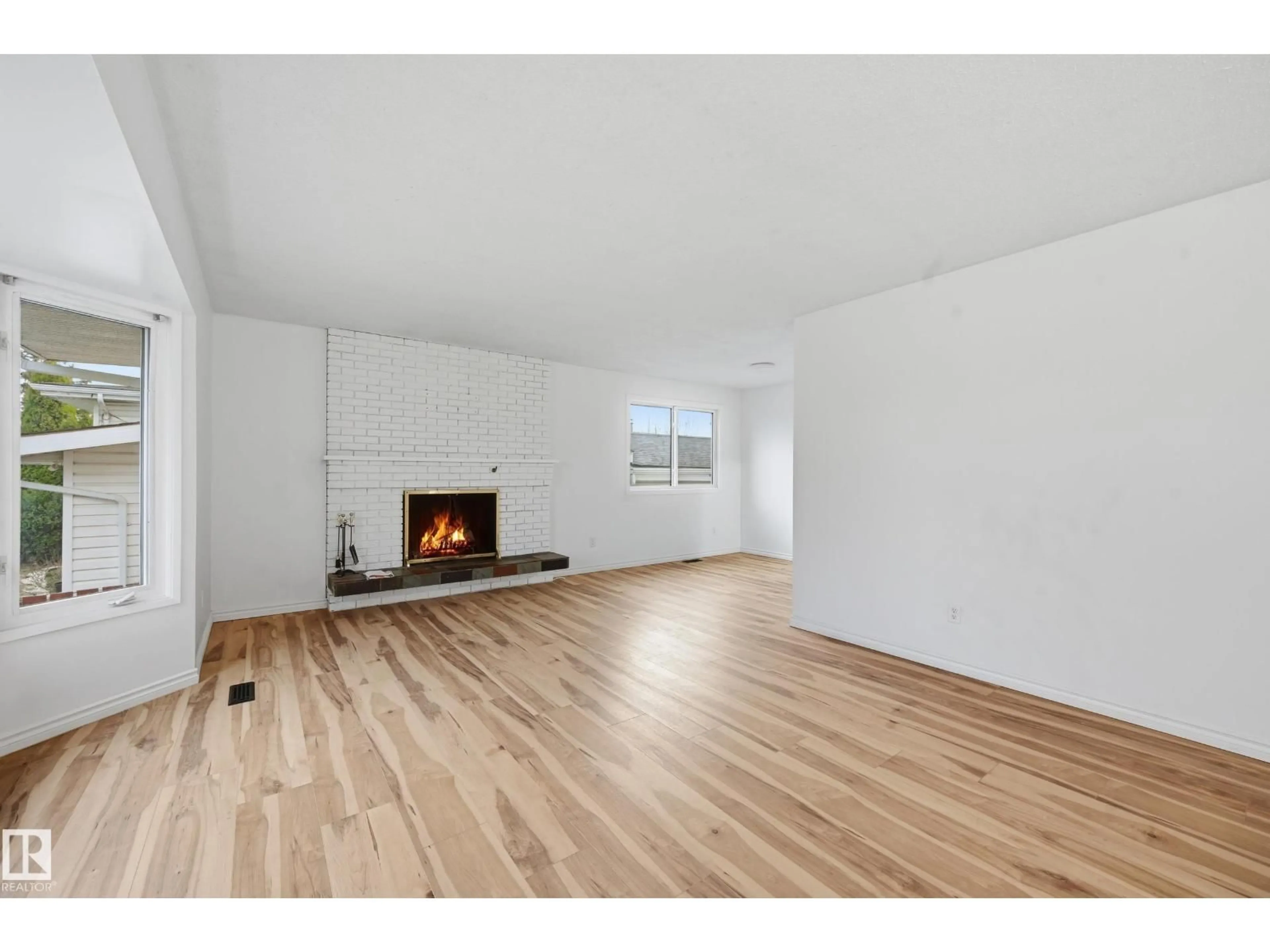 A pic of a room for NW - 13903 87 ST, Edmonton Alberta T5E3G2