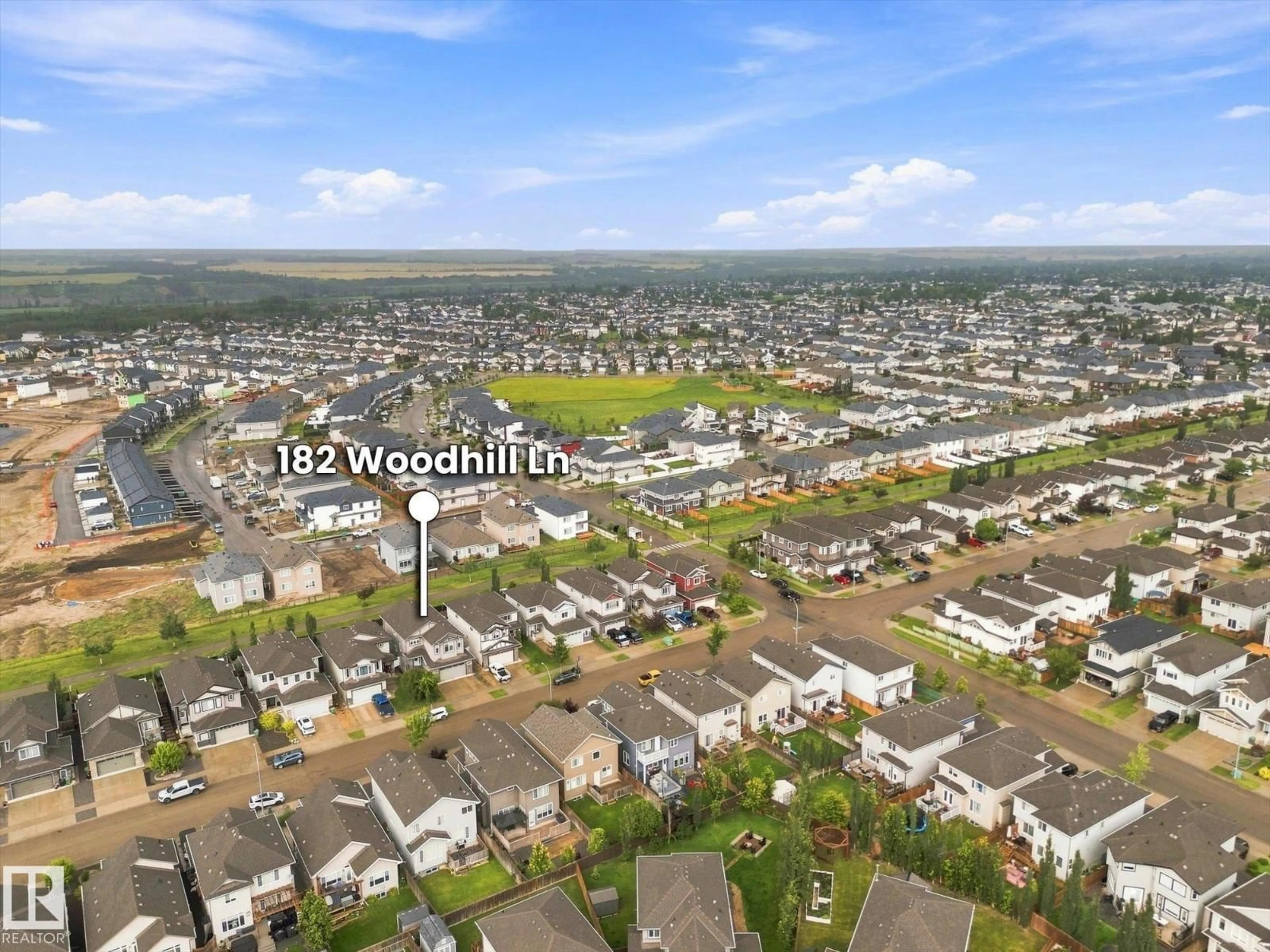 A pic from outside/outdoor area/front of a property/back of a property/a pic from drone, mountain view for 182 WOODHILL LN, Fort Saskatchewan Alberta T8L0L5