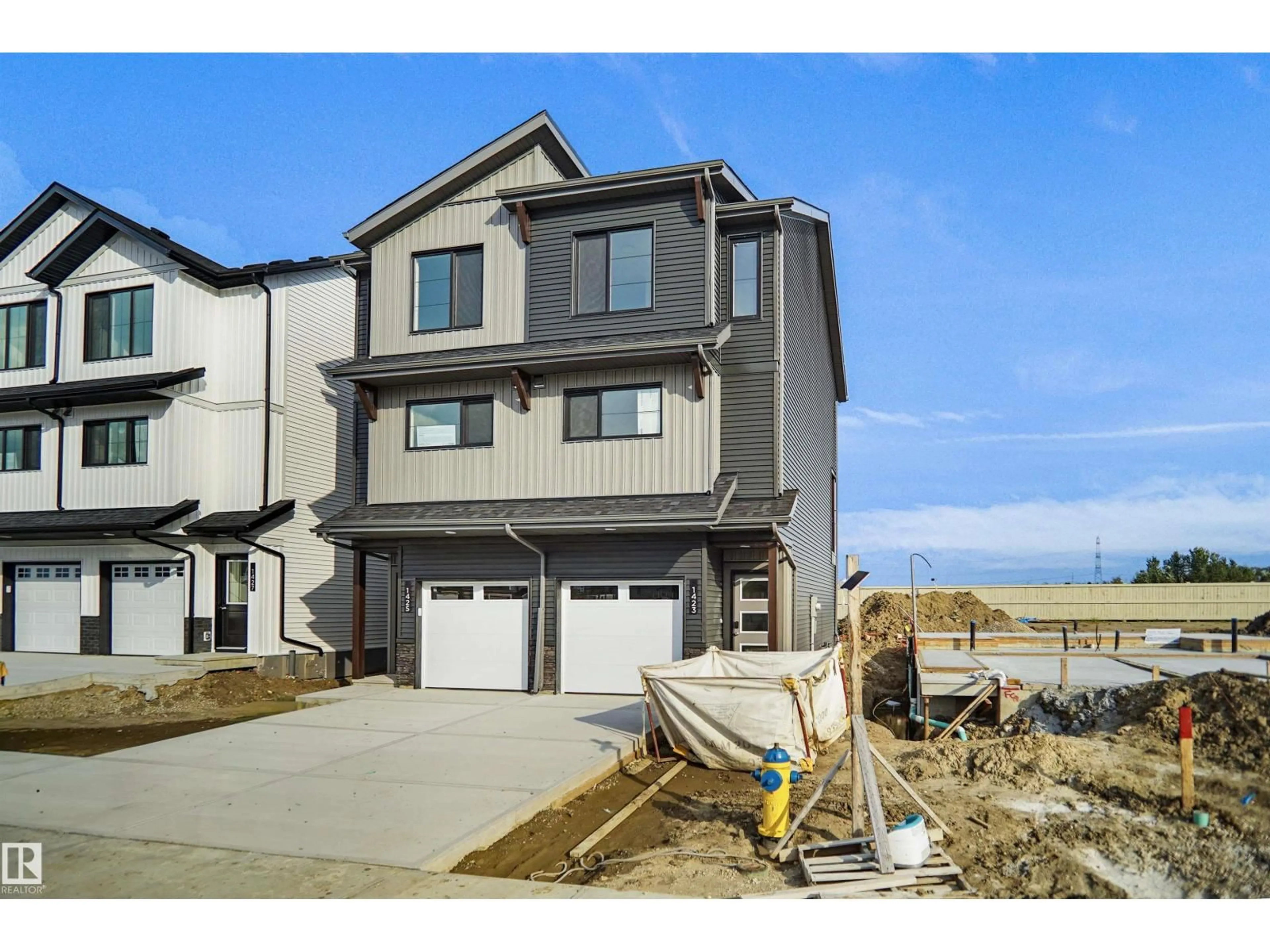 Unknown for 1423 9 ST, Edmonton Alberta T6T2N8