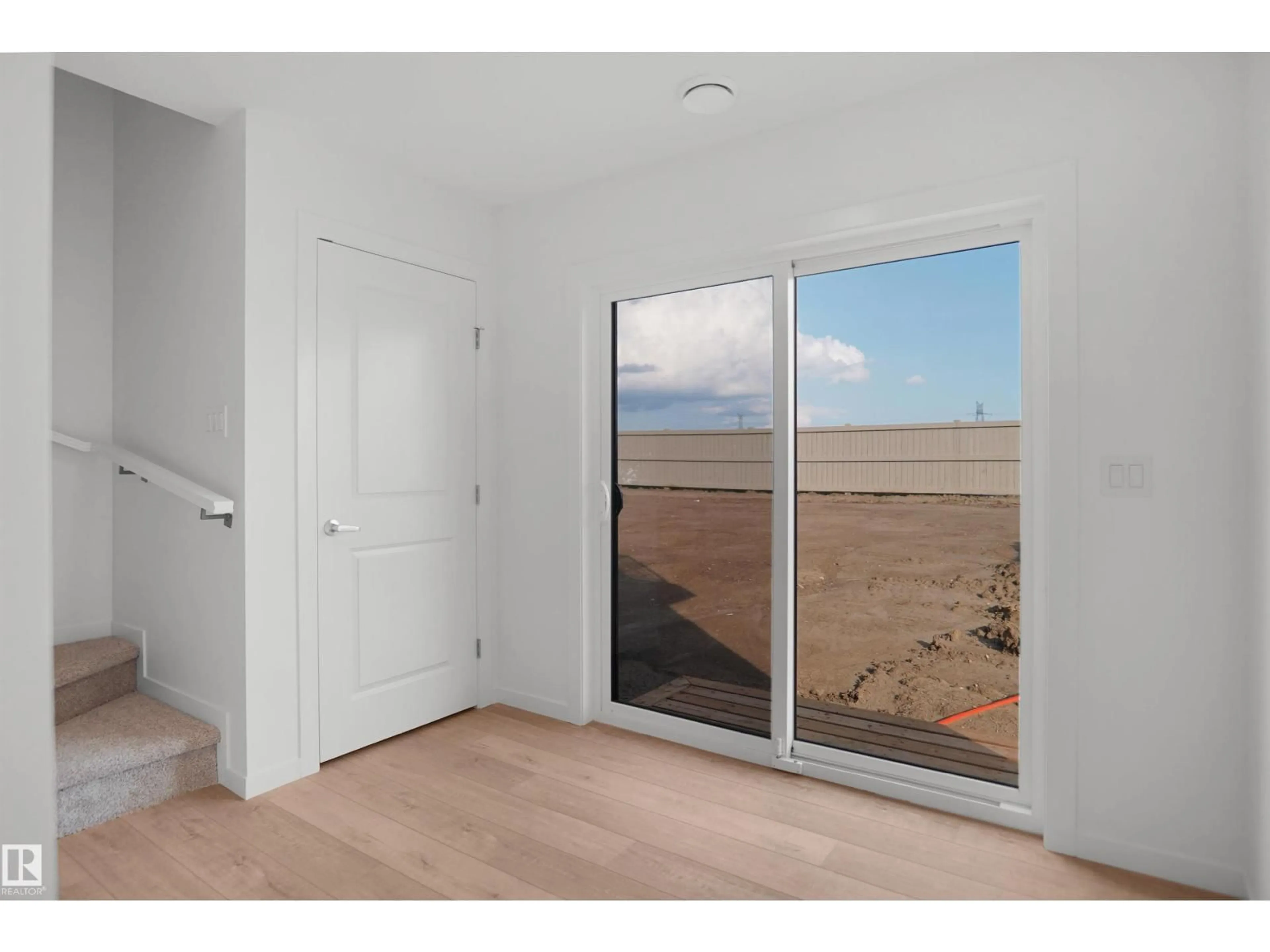 A pic of a room for 1423 9 ST, Edmonton Alberta T6T2N8