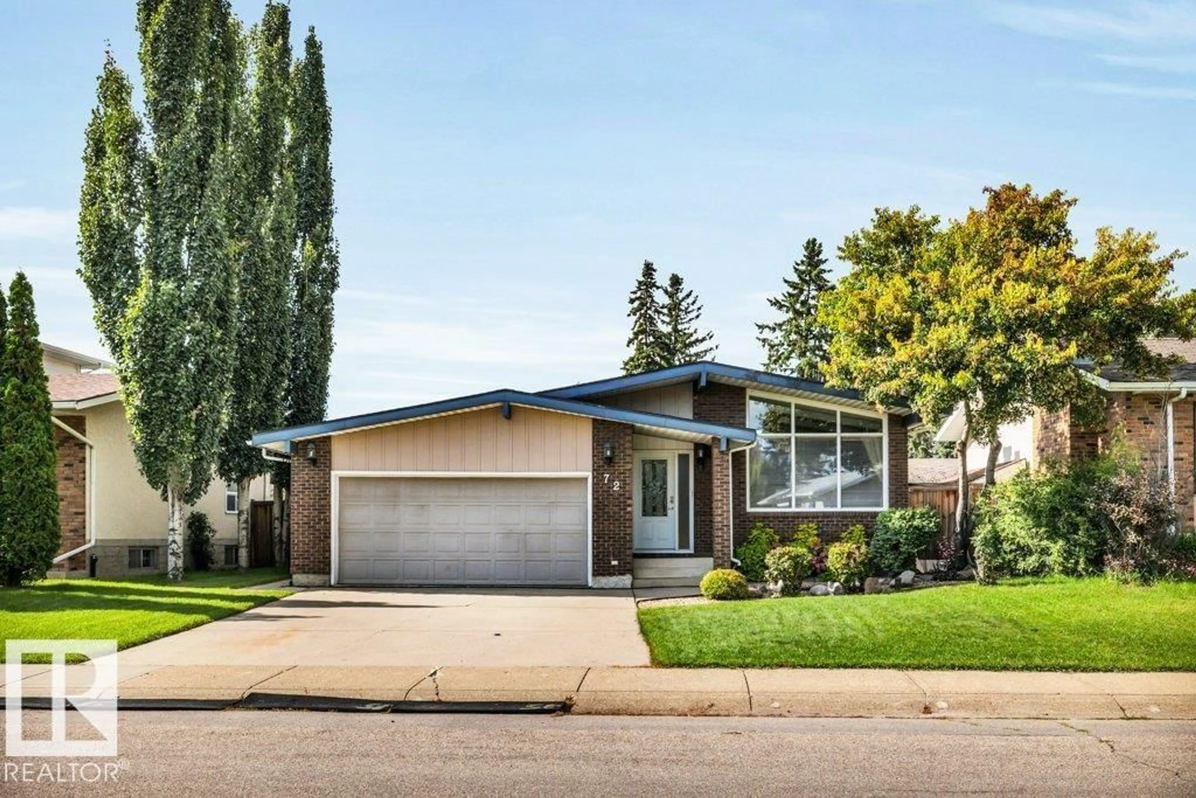 Home with vinyl exterior material, street for 72 EKOTA CR, Edmonton Alberta T6K2J7