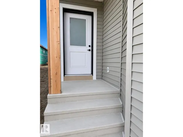 13118 186 AV, Edmonton 3