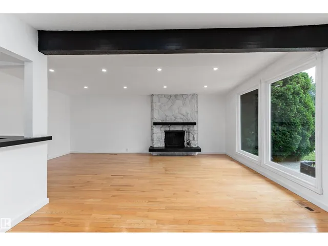 23 GILLINGHAM CR, Sherwood Park 4