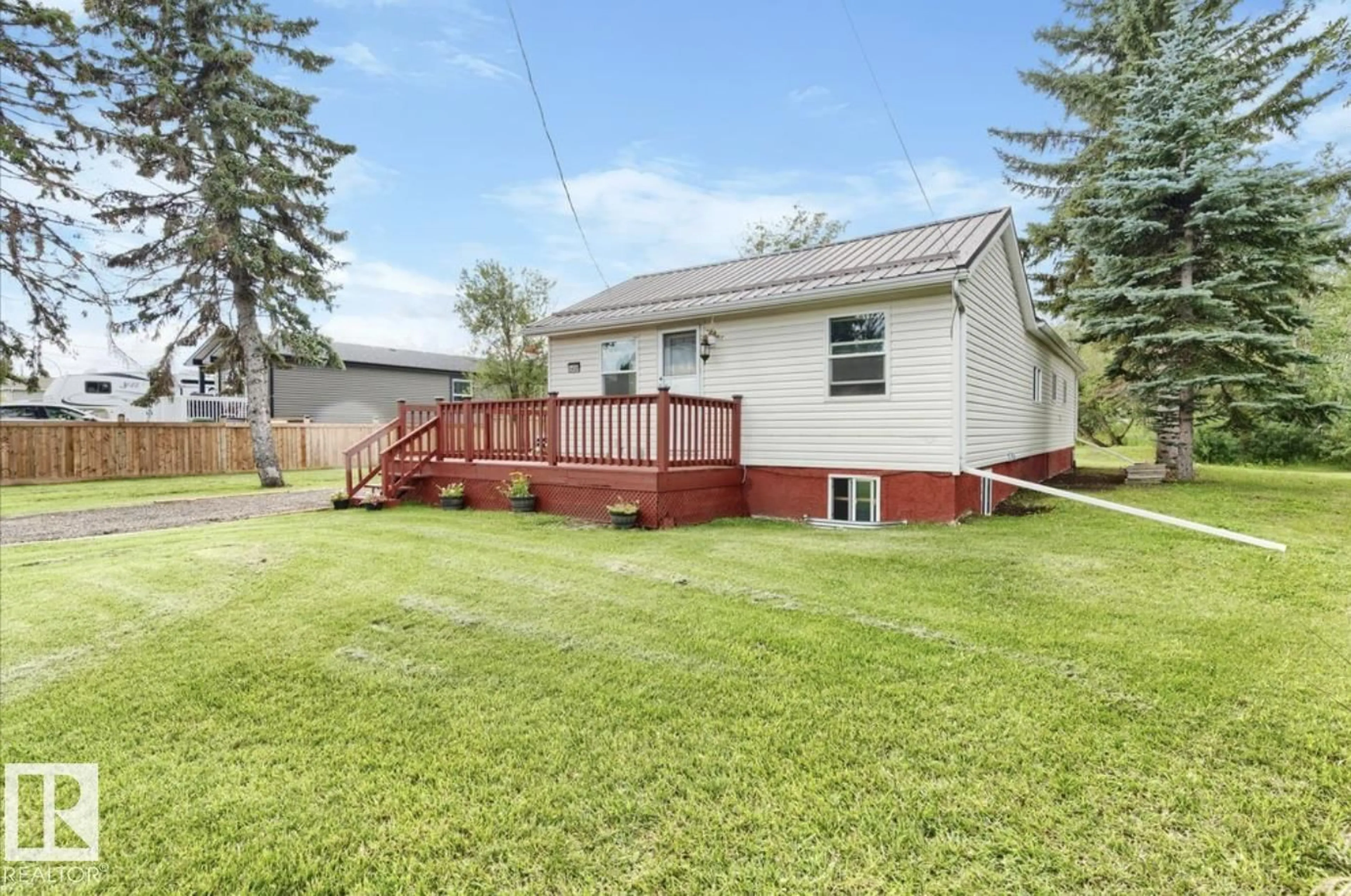 Unknown for 5409 45 ST, Redwater Alberta T0A2W0