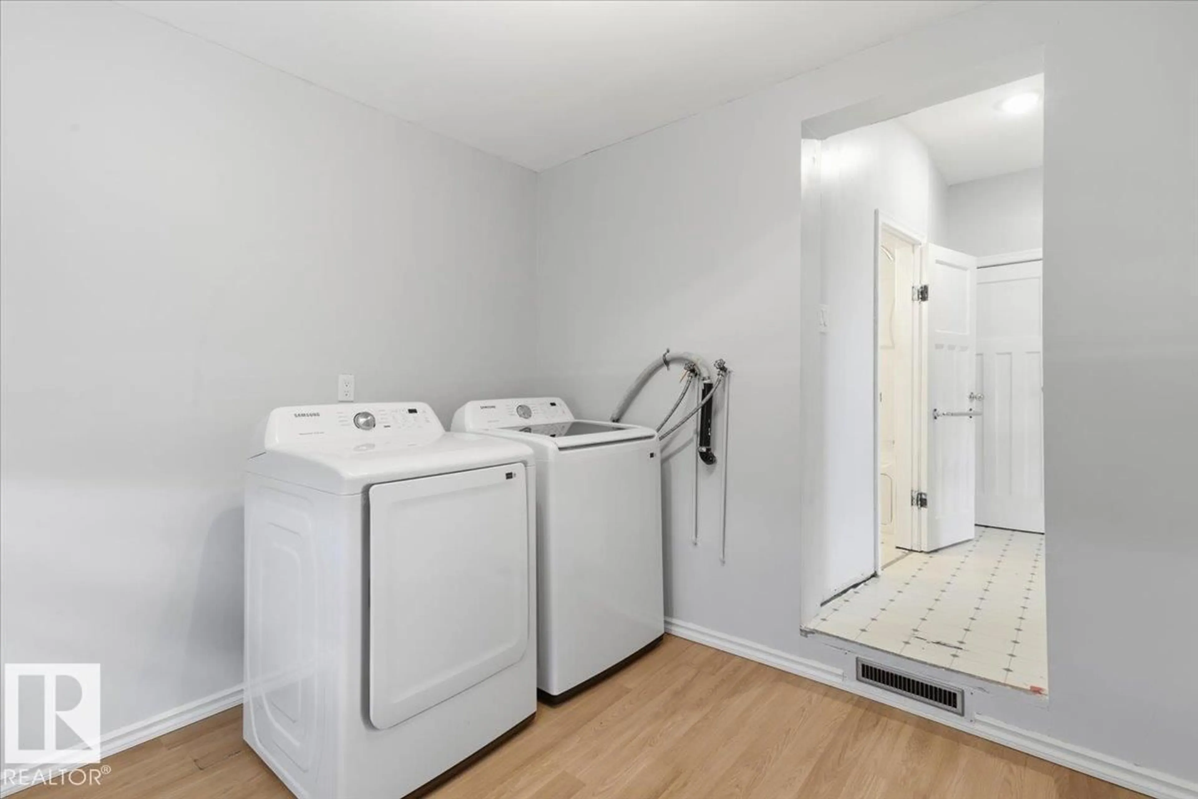 Laundry room for 5032 & 5036 53 AVE, Warburg Alberta T0C2T0