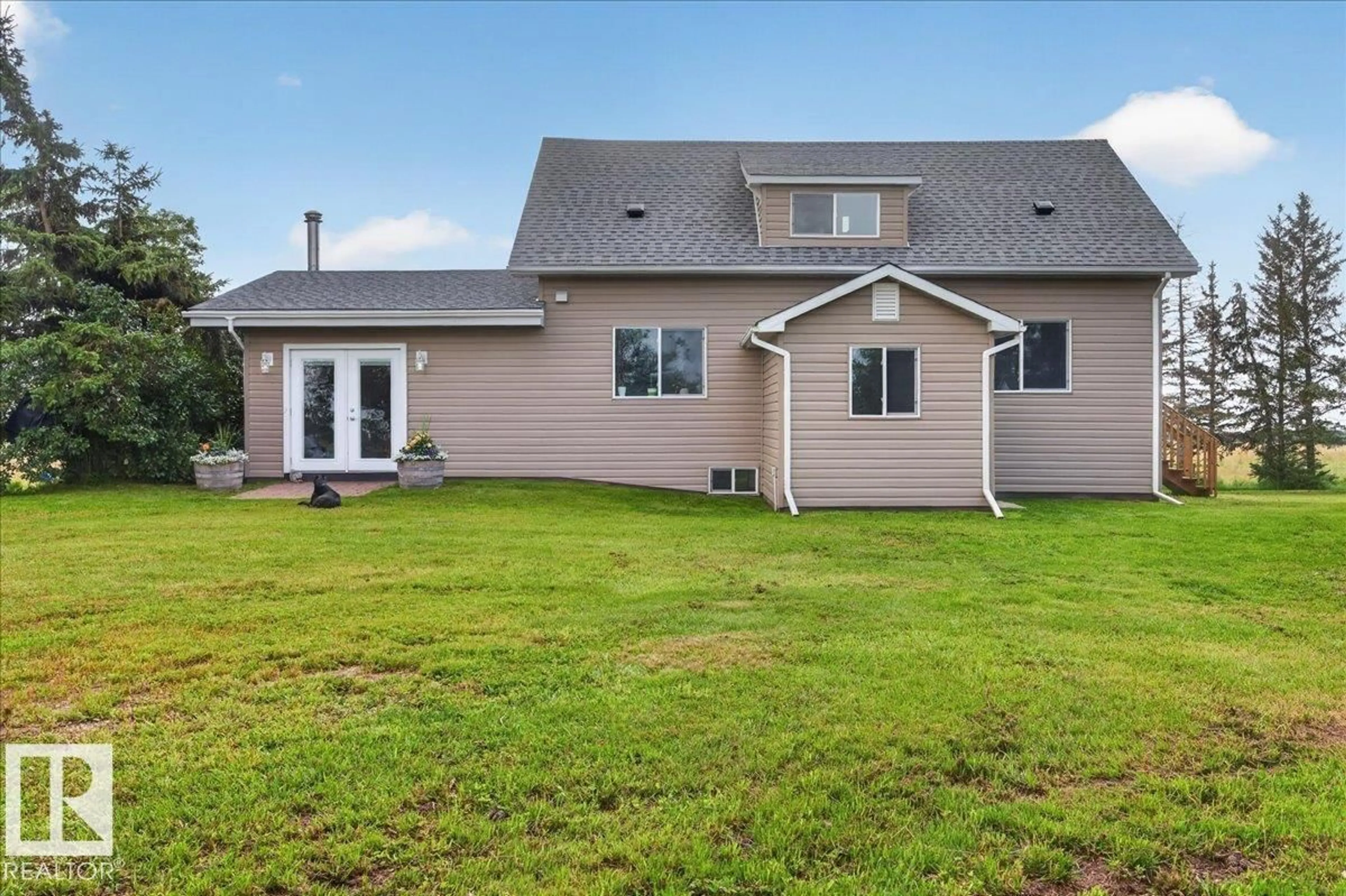Home with vinyl exterior material, unknown for 543069 RANGE ROAD 191, Rural Lamont County Alberta T0B0W0