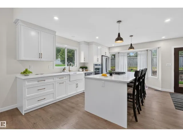 4216 49 AV, Beaumont 2