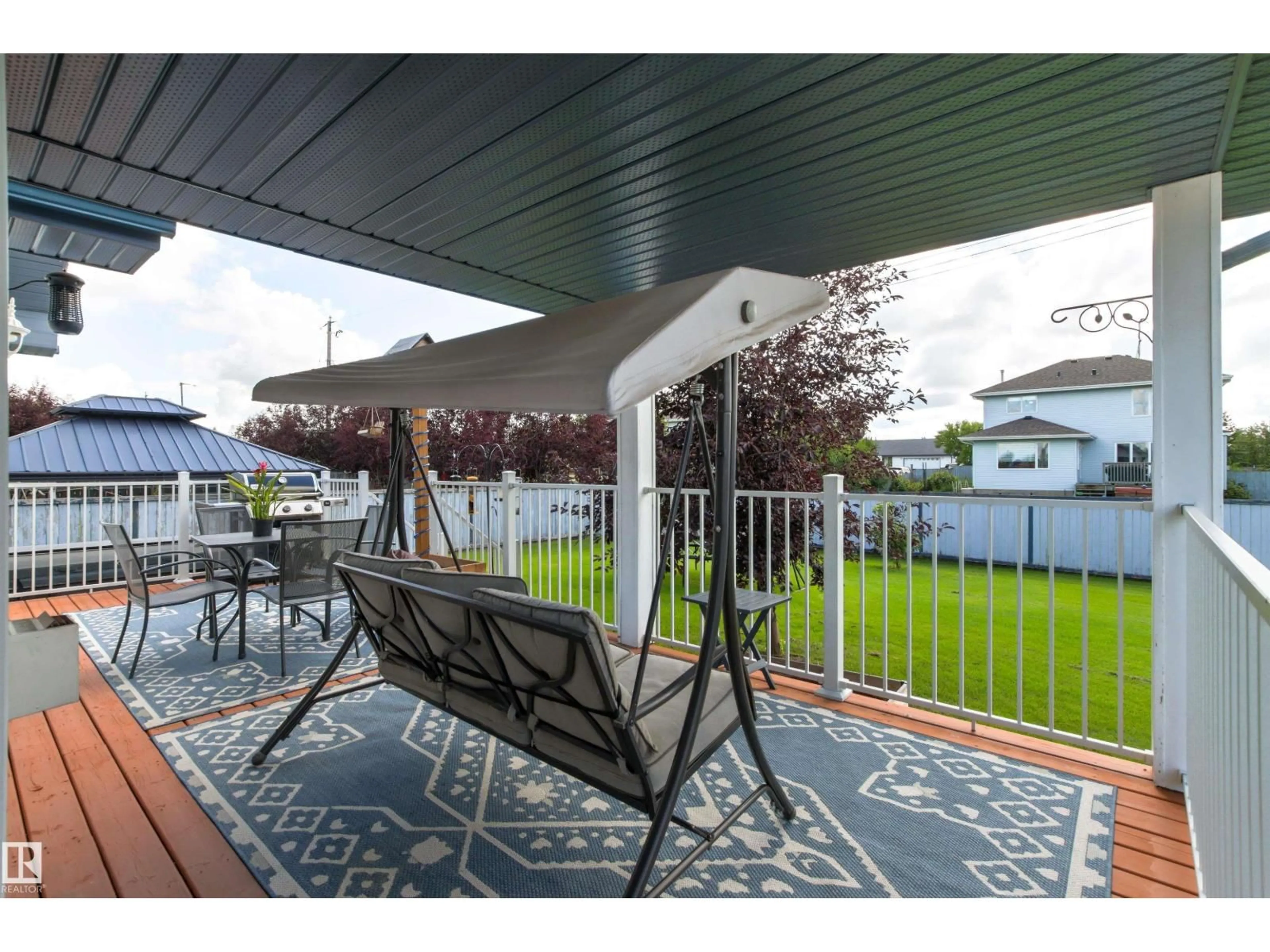 Patio, street for 374 PAQUIN ST, Cardiff Alberta T8R2G5