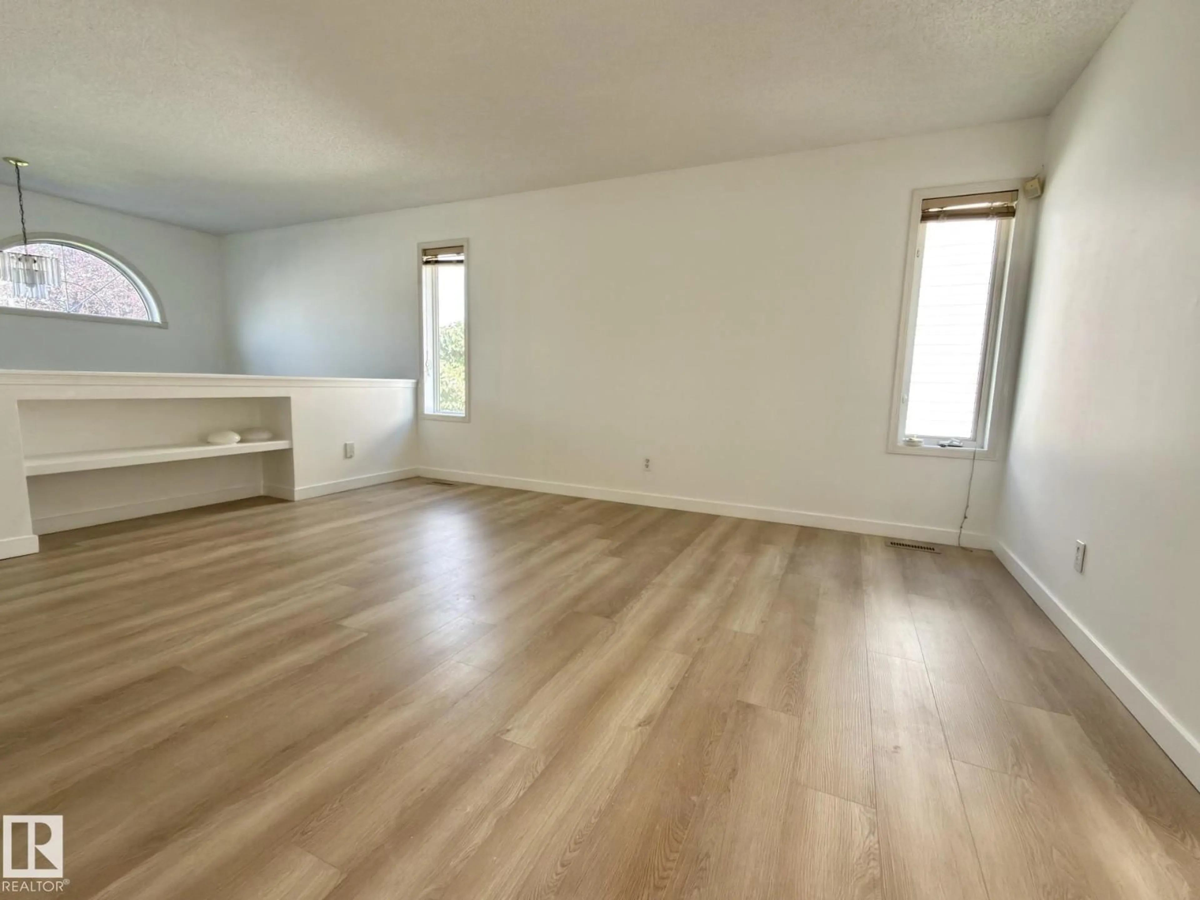 A pic of a room for 72 ASPENGLEN PL, Spruce Grove Alberta T7X3J9