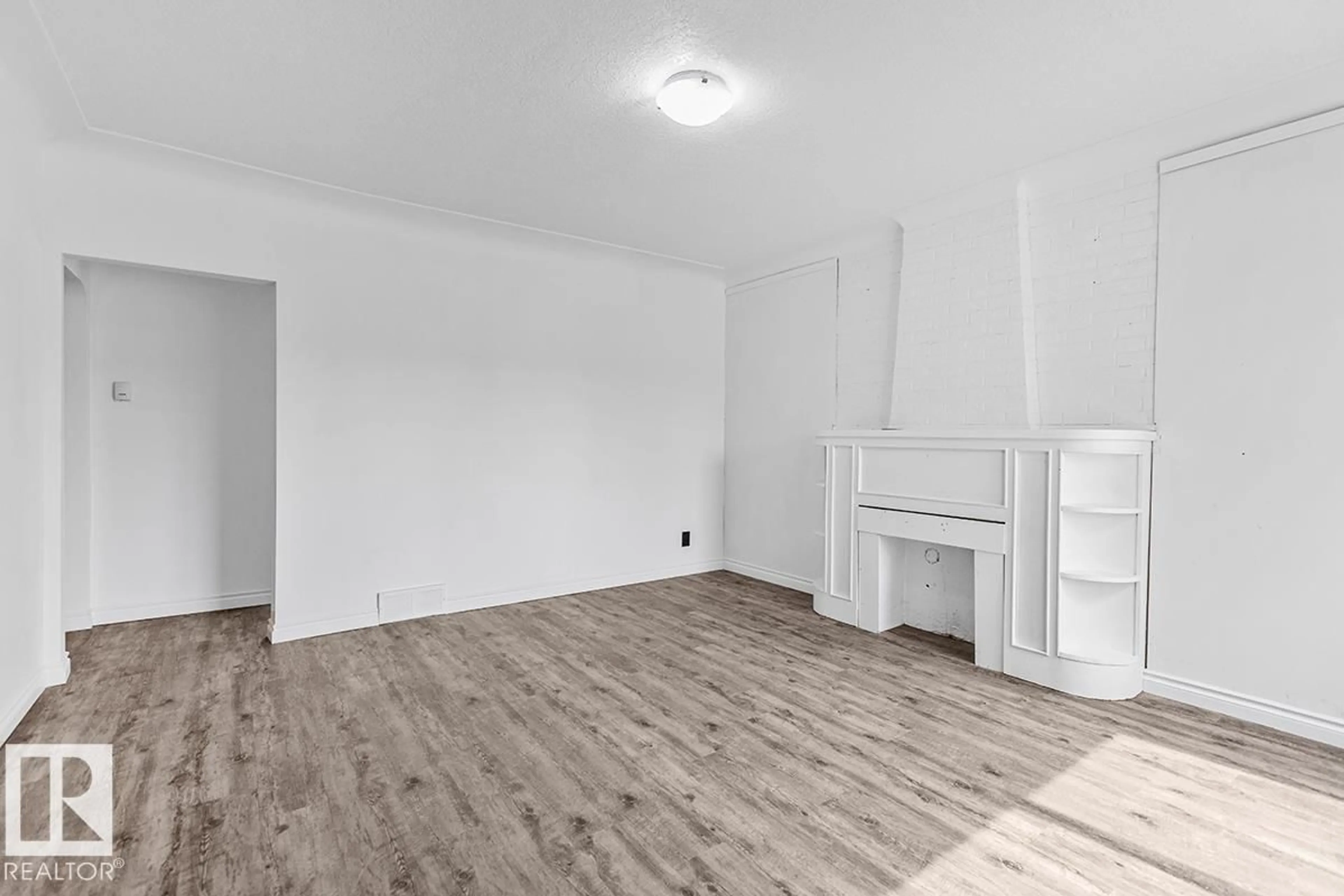 A pic of a room for 4808 45 AV, Evansburg Alberta T0E0T0