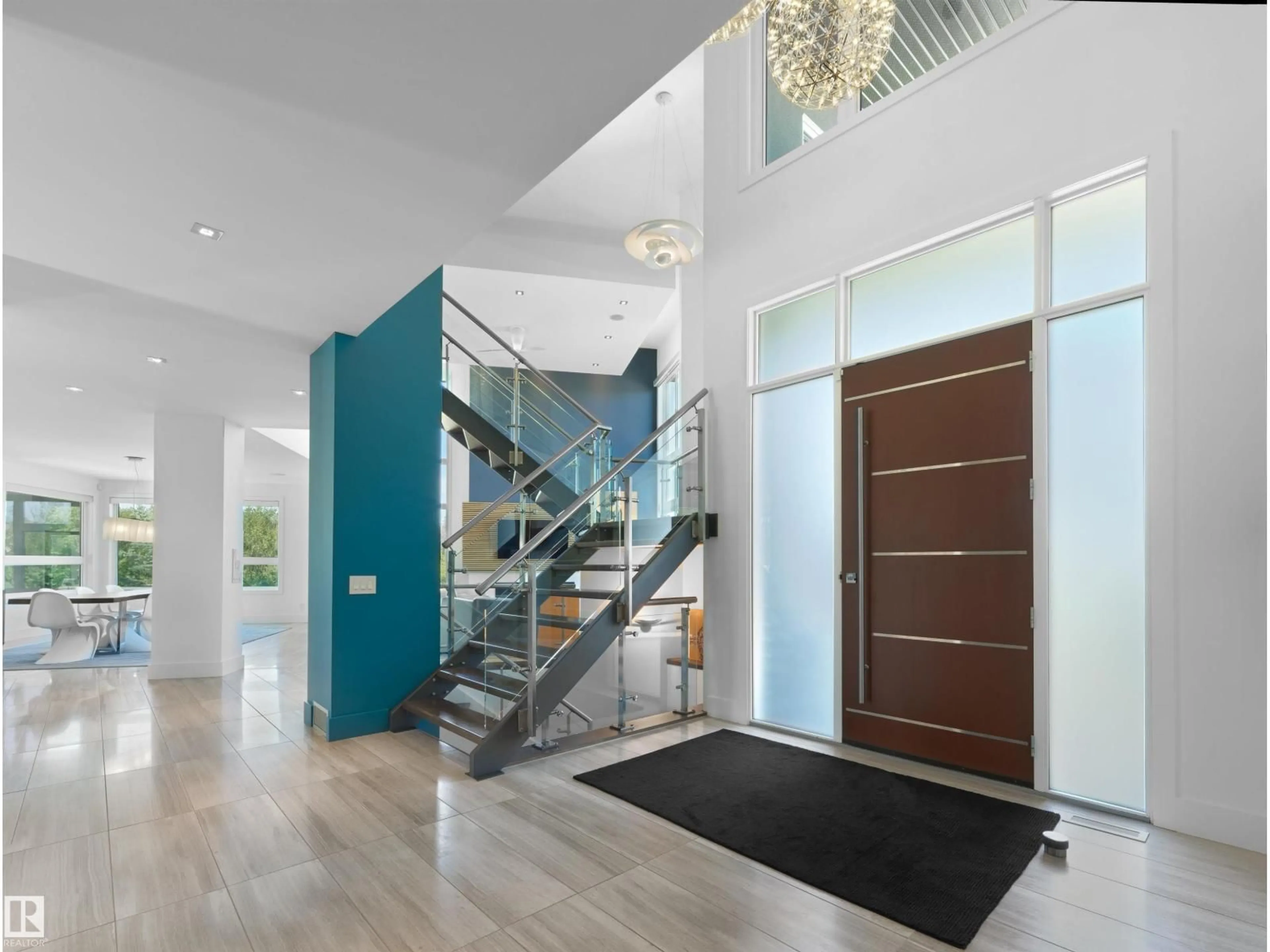 Indoor foyer for 703 DALHOUSIE WY, Edmonton Alberta T6M2V3