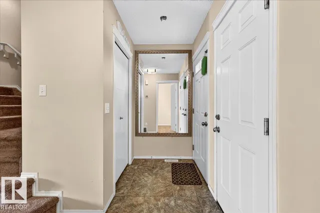 NW - 1529 26 AVE, Edmonton 2