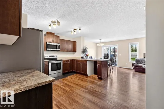 NW - 1529 26 AVE, Edmonton 3