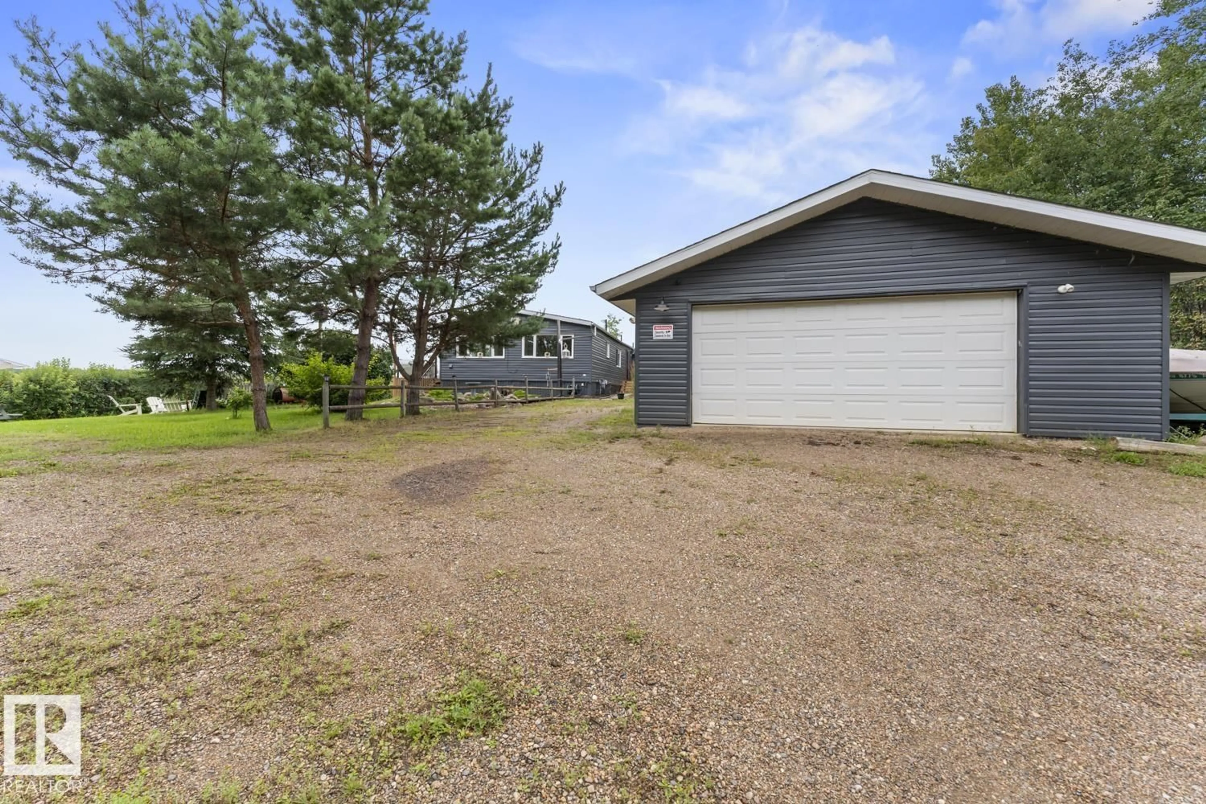 A pic from outside/outdoor area/front of a property/back of a property/a pic from drone, street for 623/624 - 11102 TWP ROAD 600, Rural St. Paul County Alberta T0A0C0