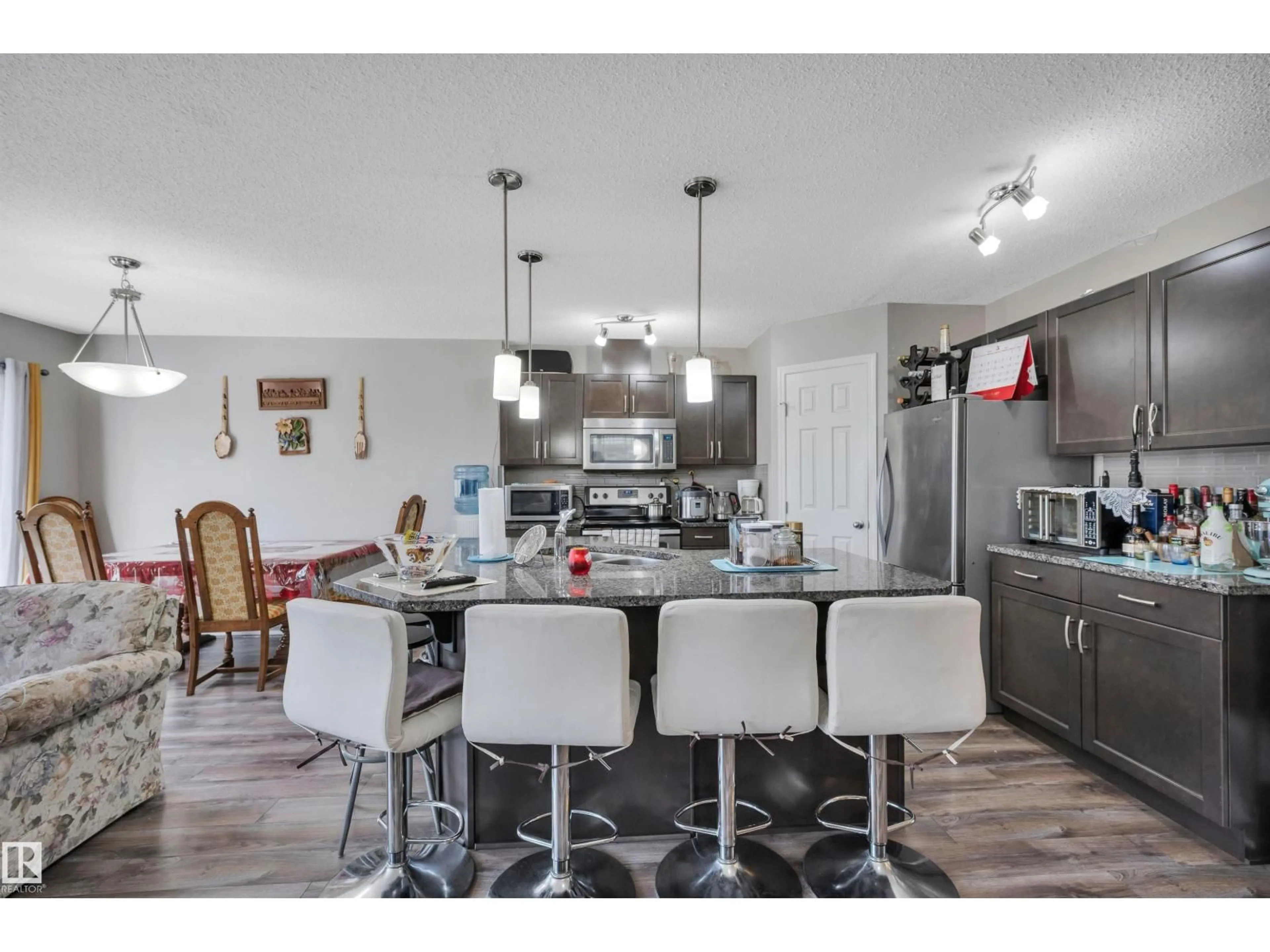 Open concept kitchen, unknown for 7503 GETTY GATE GA, Edmonton Alberta T5T4S8