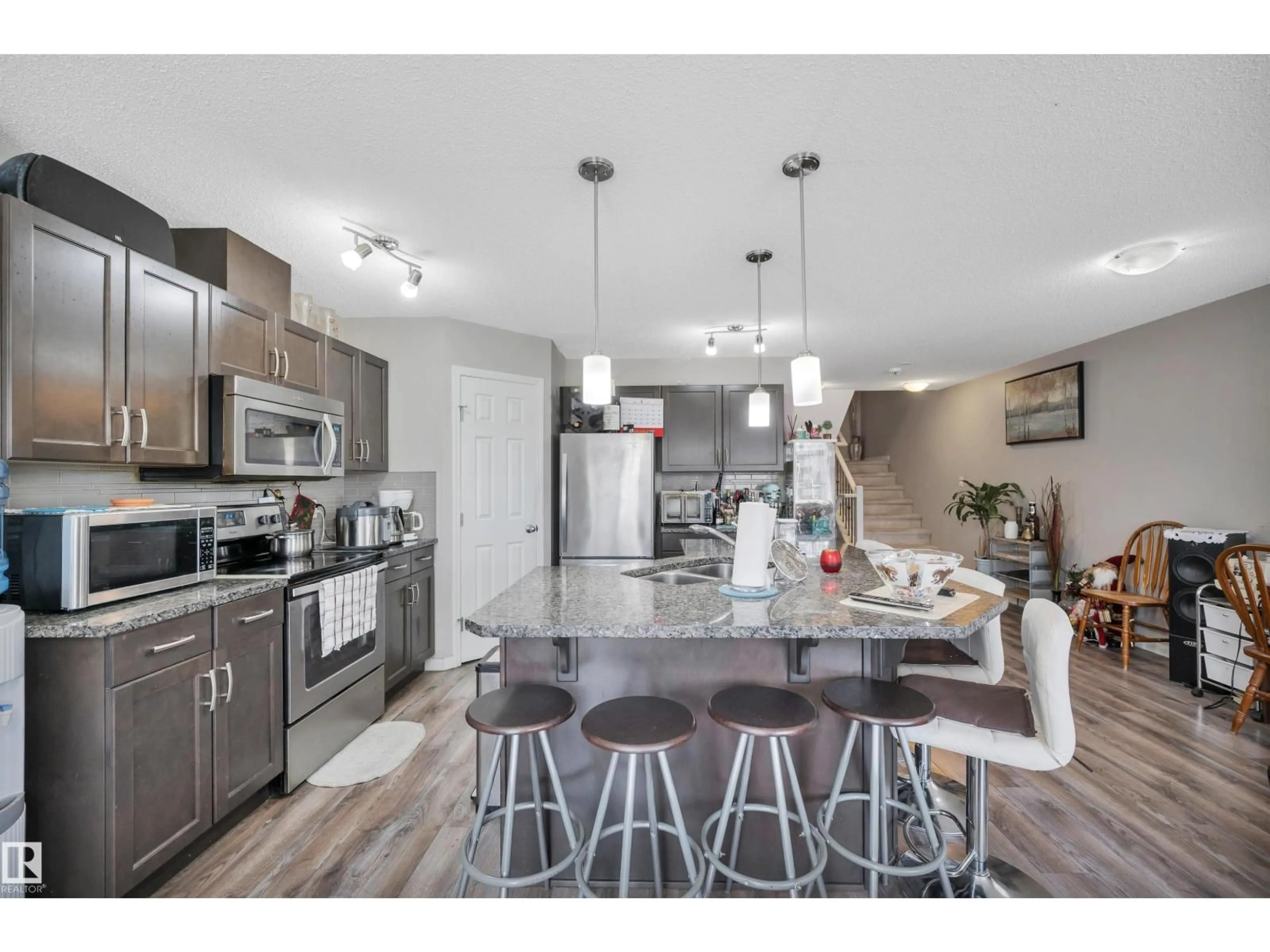 Open concept kitchen, unknown for 7503 GETTY GATE GA, Edmonton Alberta T5T4S8