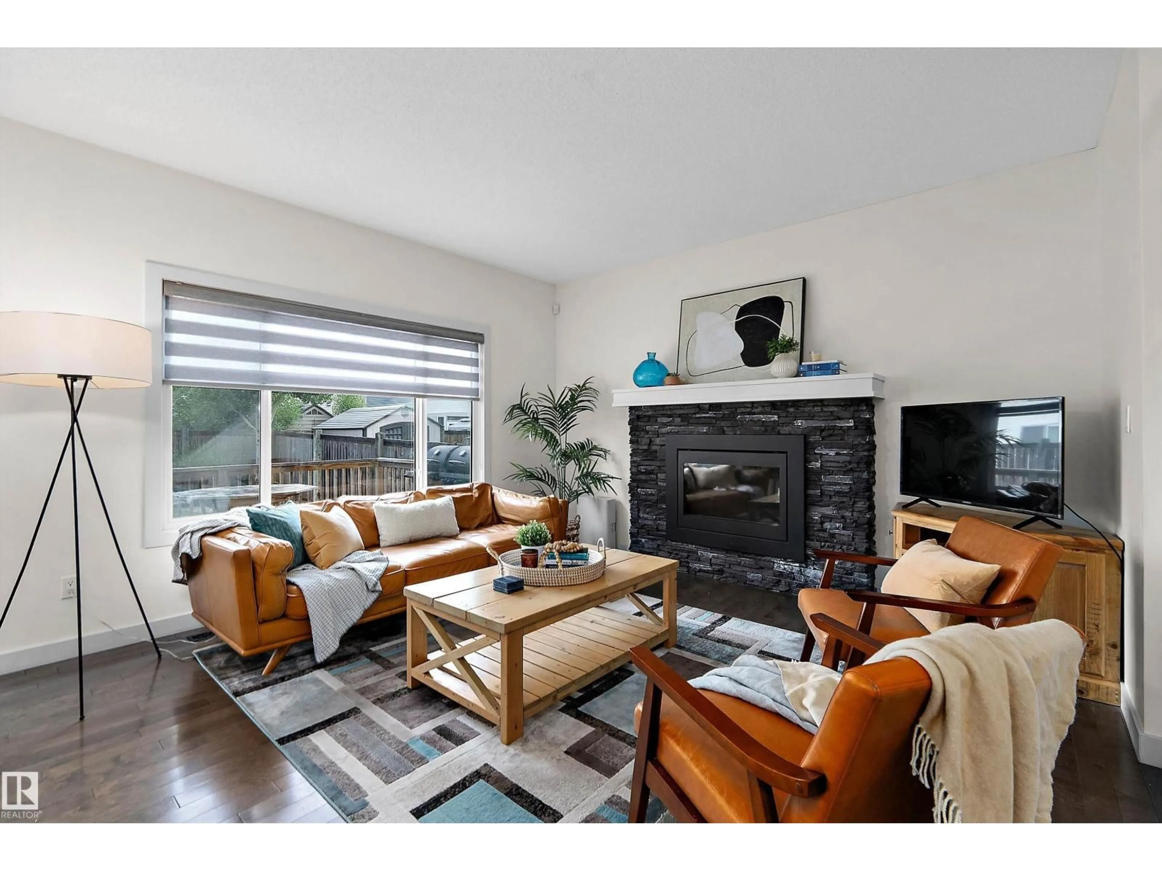 Living room with furniture, unknown for SW - 15832 11 AV, Edmonton Alberta T6W2H3