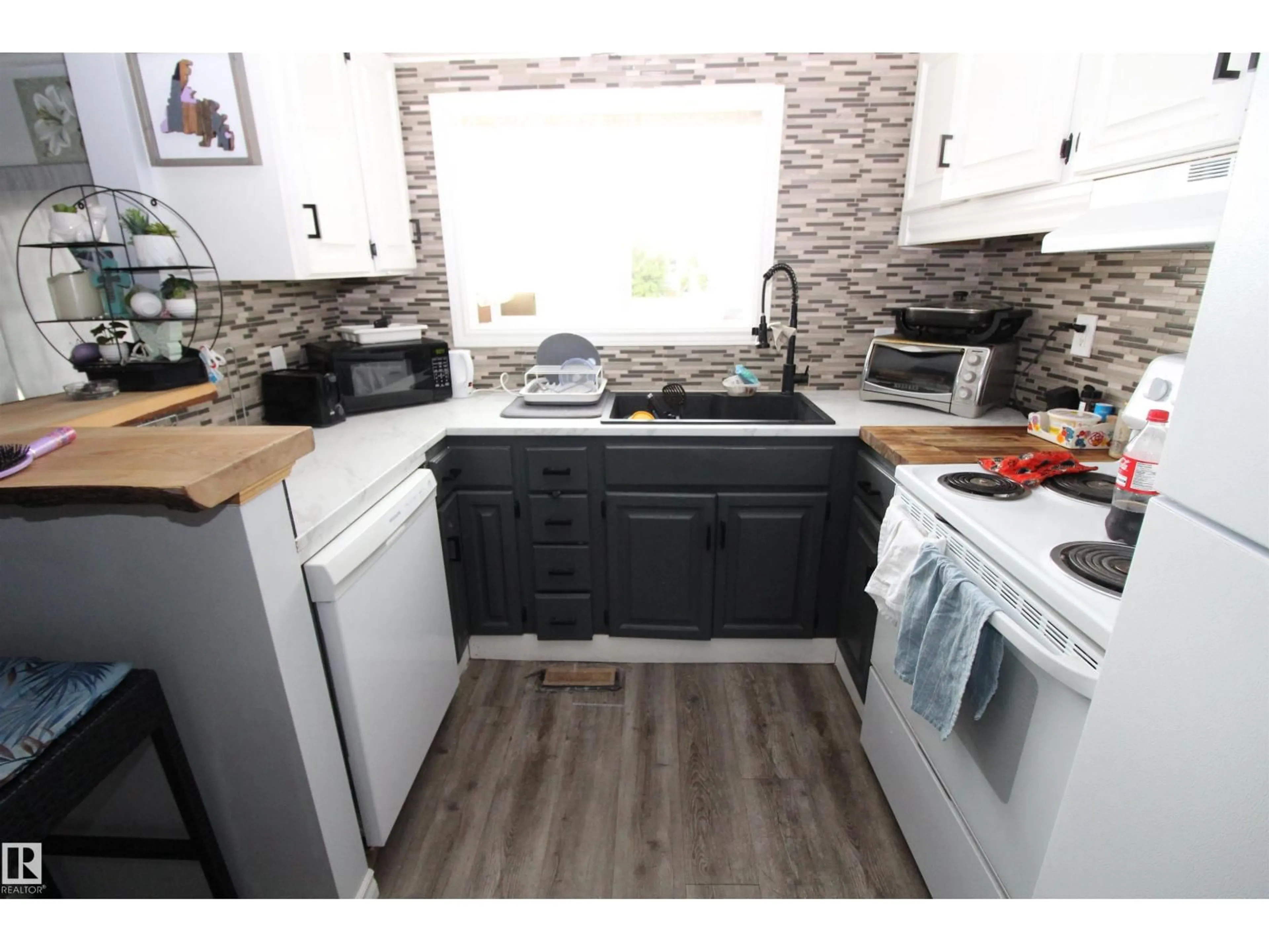 Standard kitchen, wood/laminate floor for 5404 52 ST, Clyde Alberta T0G0P0