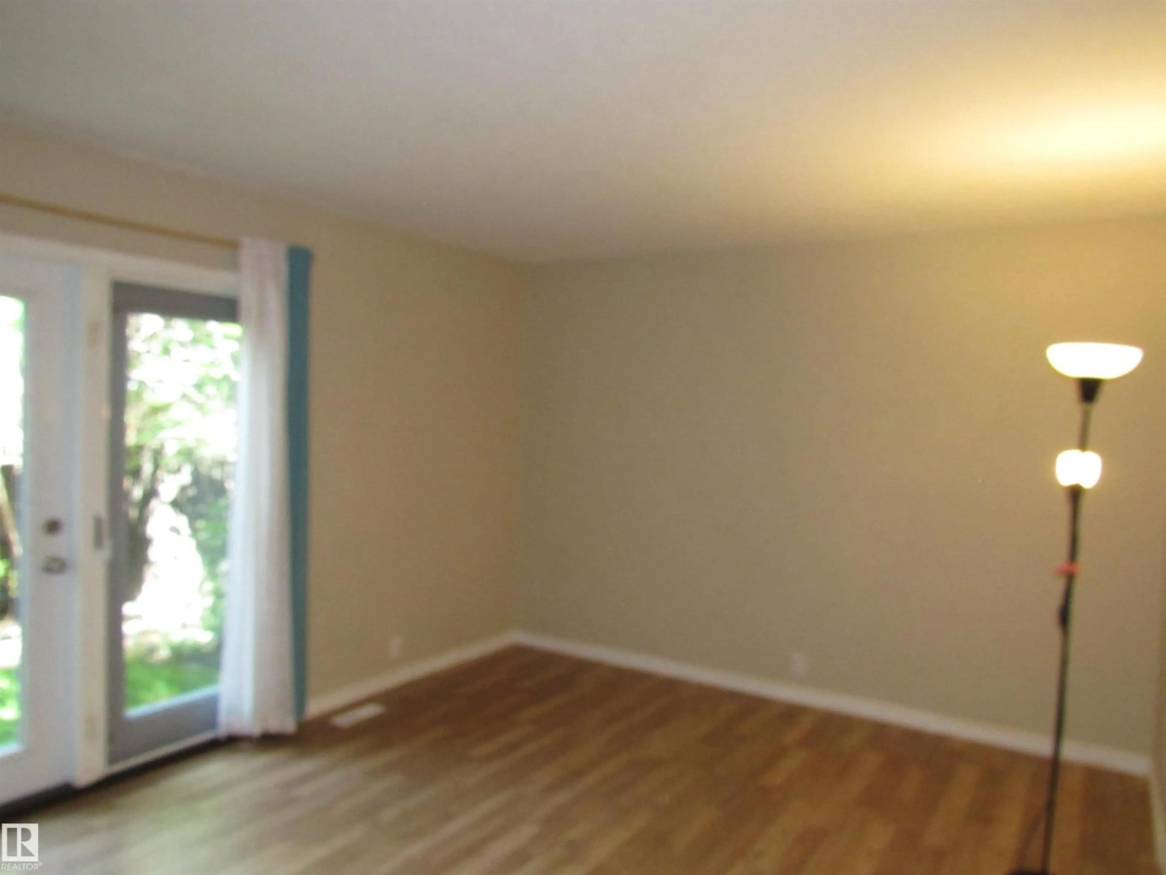 A pic of a room for 1692 37 ST, Edmonton Alberta T6L2R7