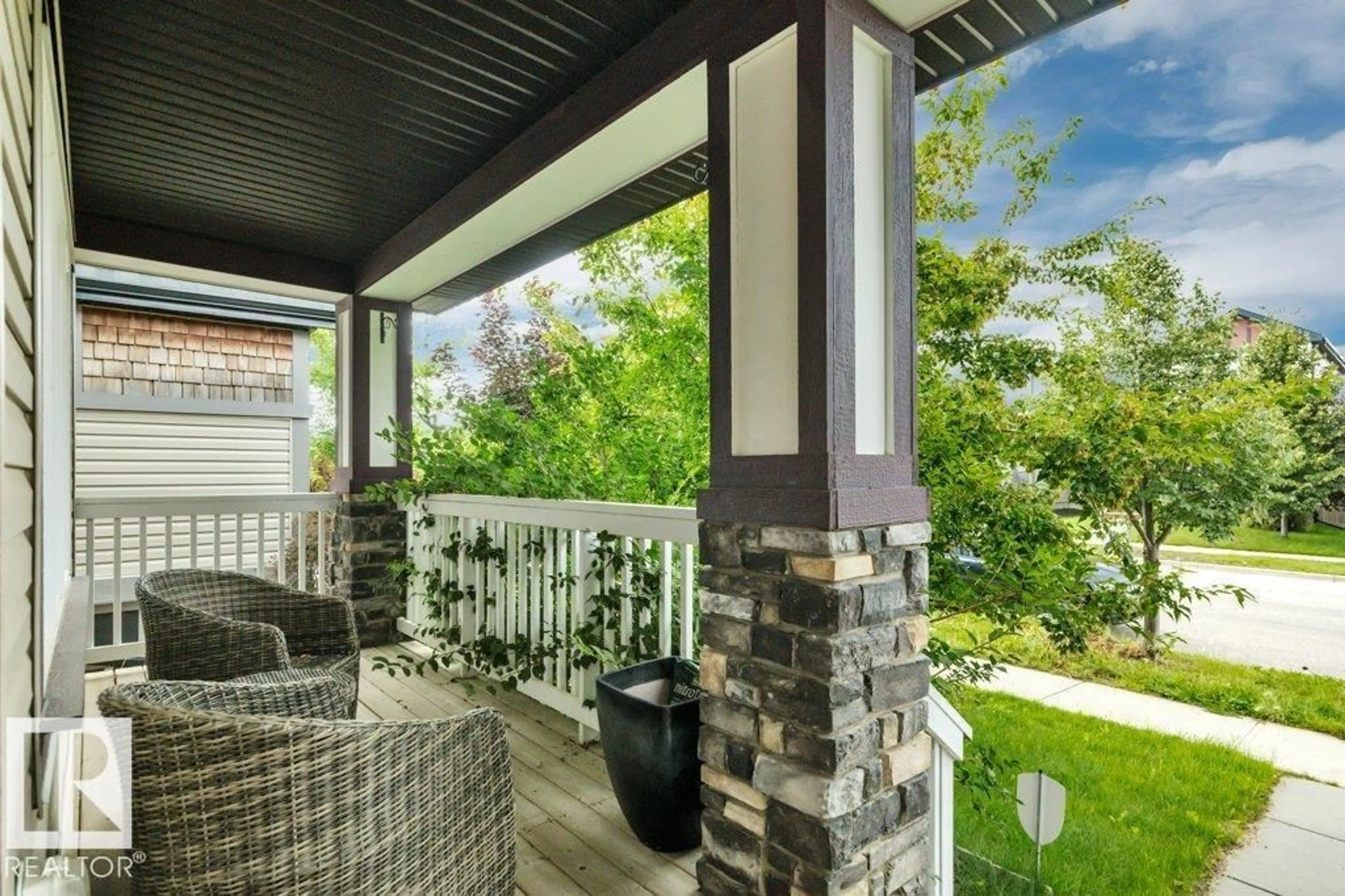 Patio, unknown for 723 SECORD BV, Edmonton Alberta T5T5X7