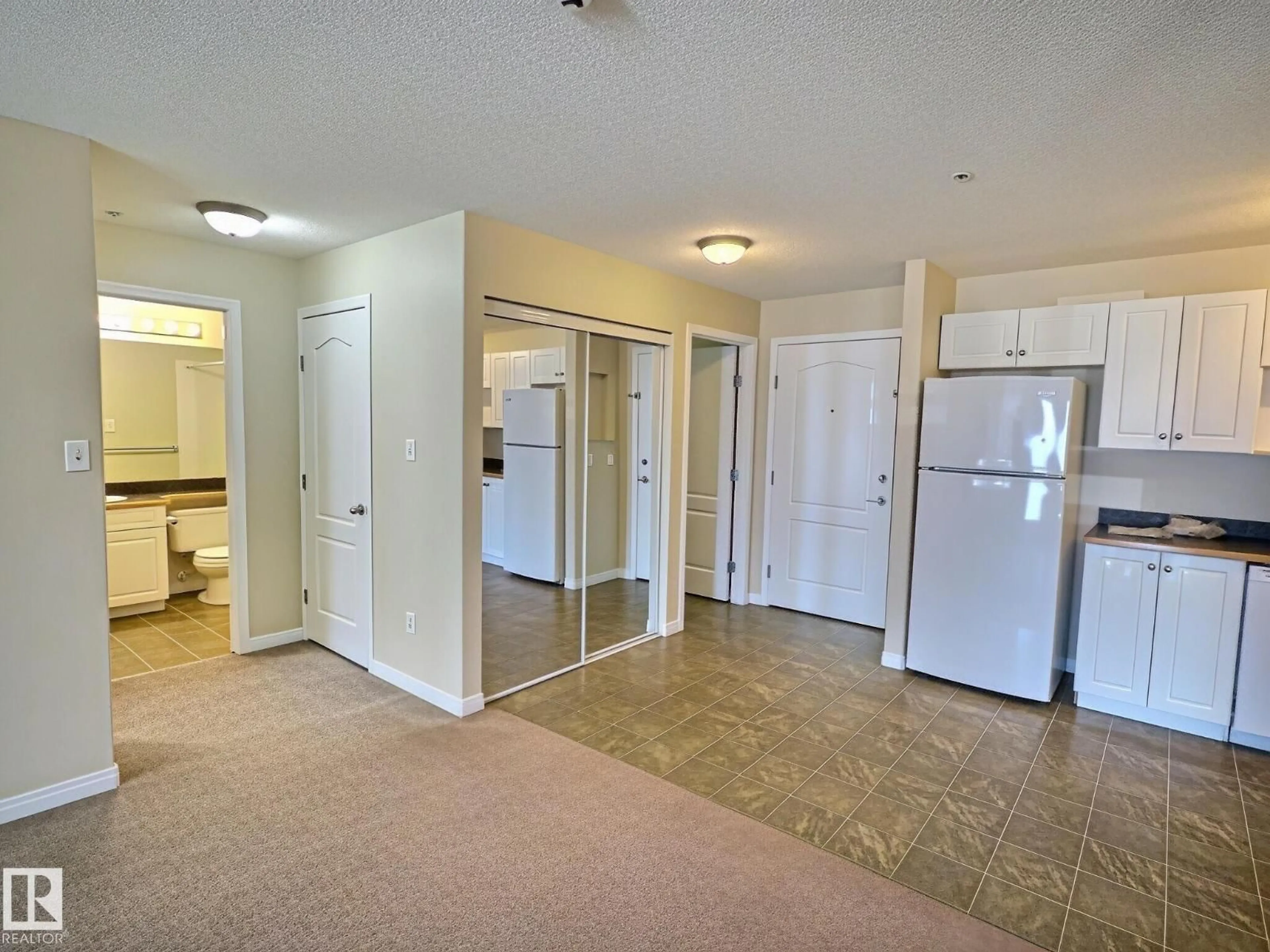 Unknown for 111 - 5350 199 ST, Edmonton Alberta T6M0A4