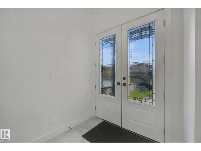 NW - 4820 174 AV, Edmonton 5