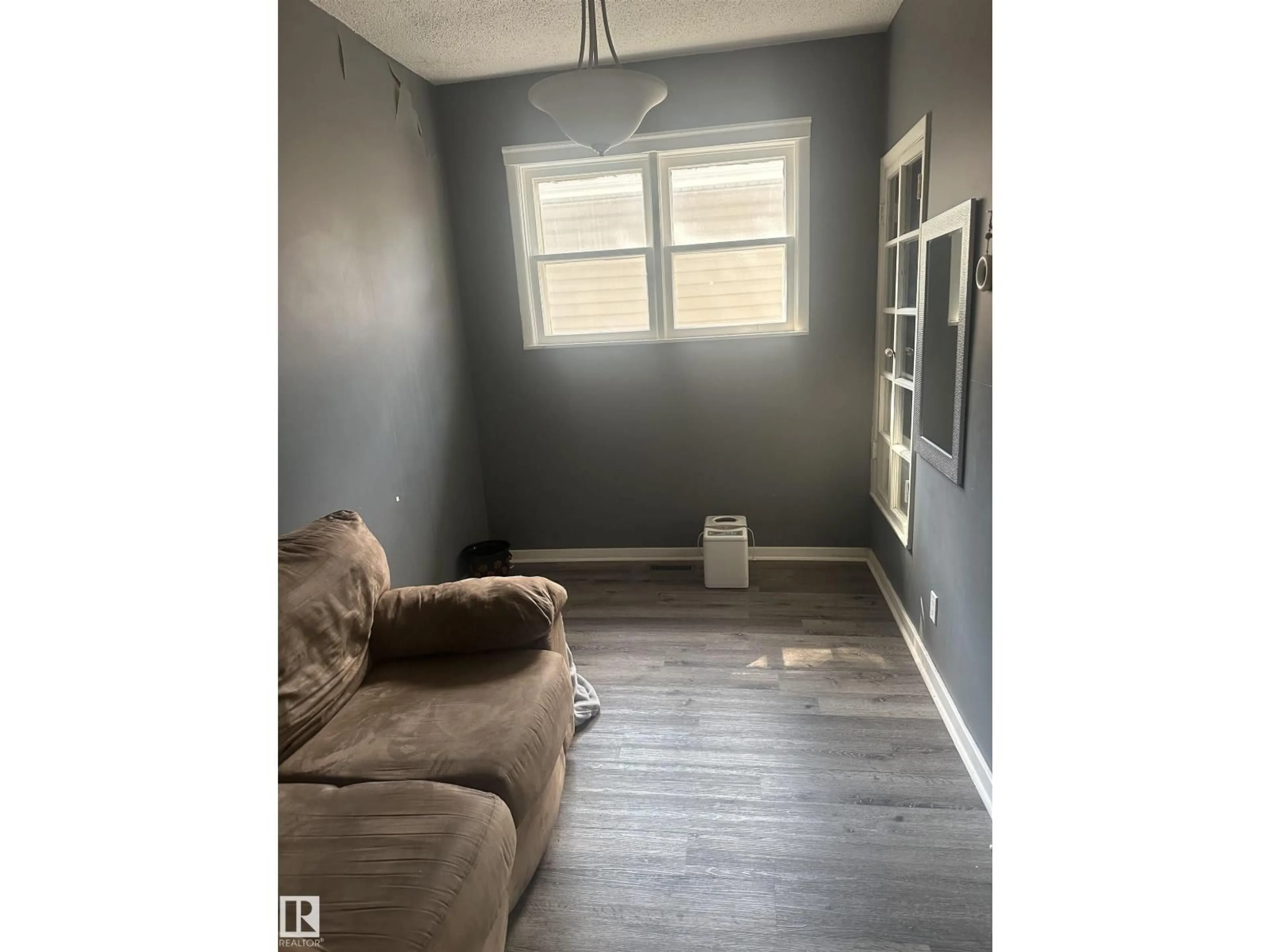A pic of a room for NW - 11618 89 ST, Edmonton Alberta T5B3V2